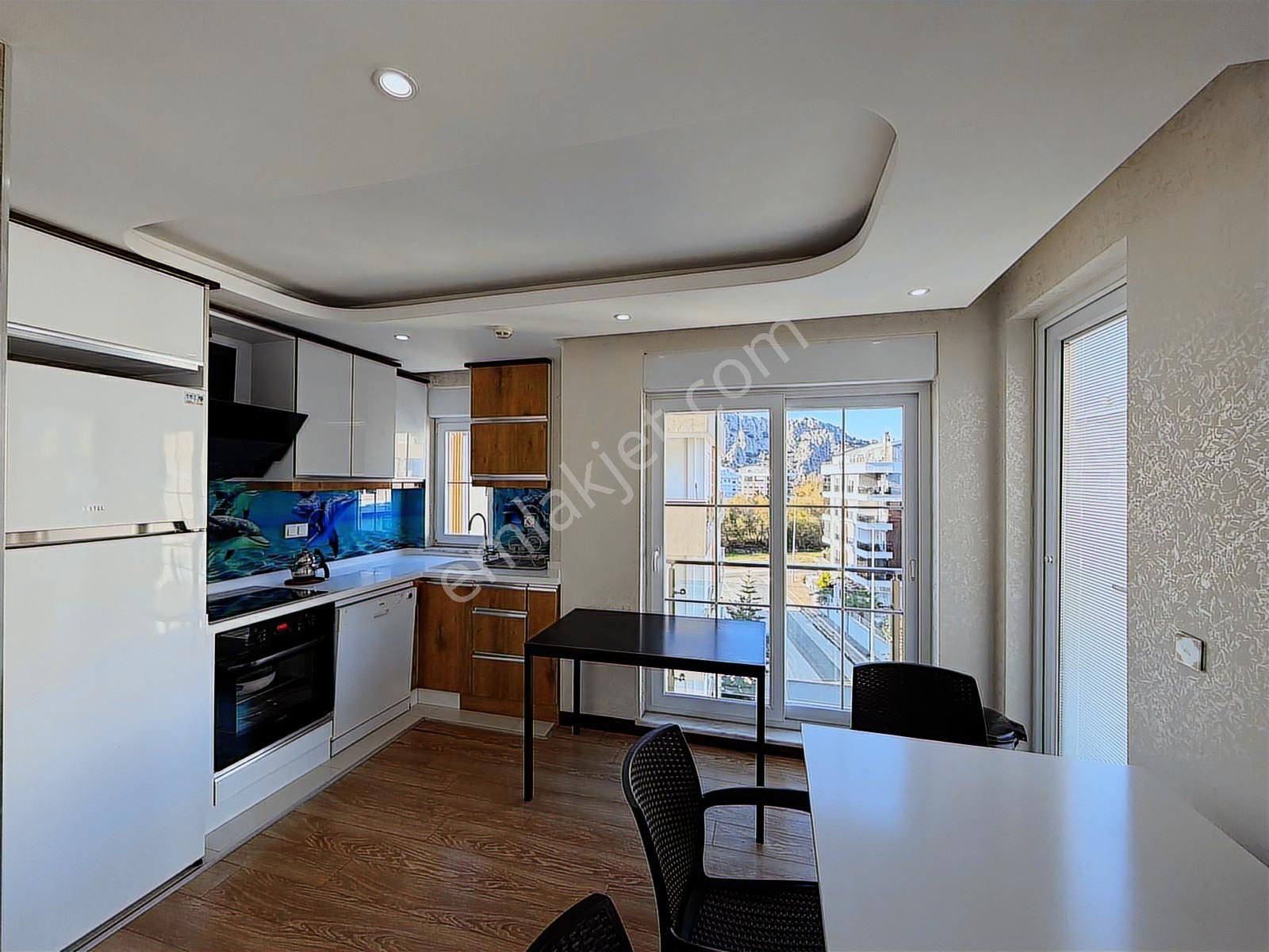 Konyaaltı Hurma Mahallesi Eşyalı Kiralık 3+1 Dubleks Daire - Görsel 21