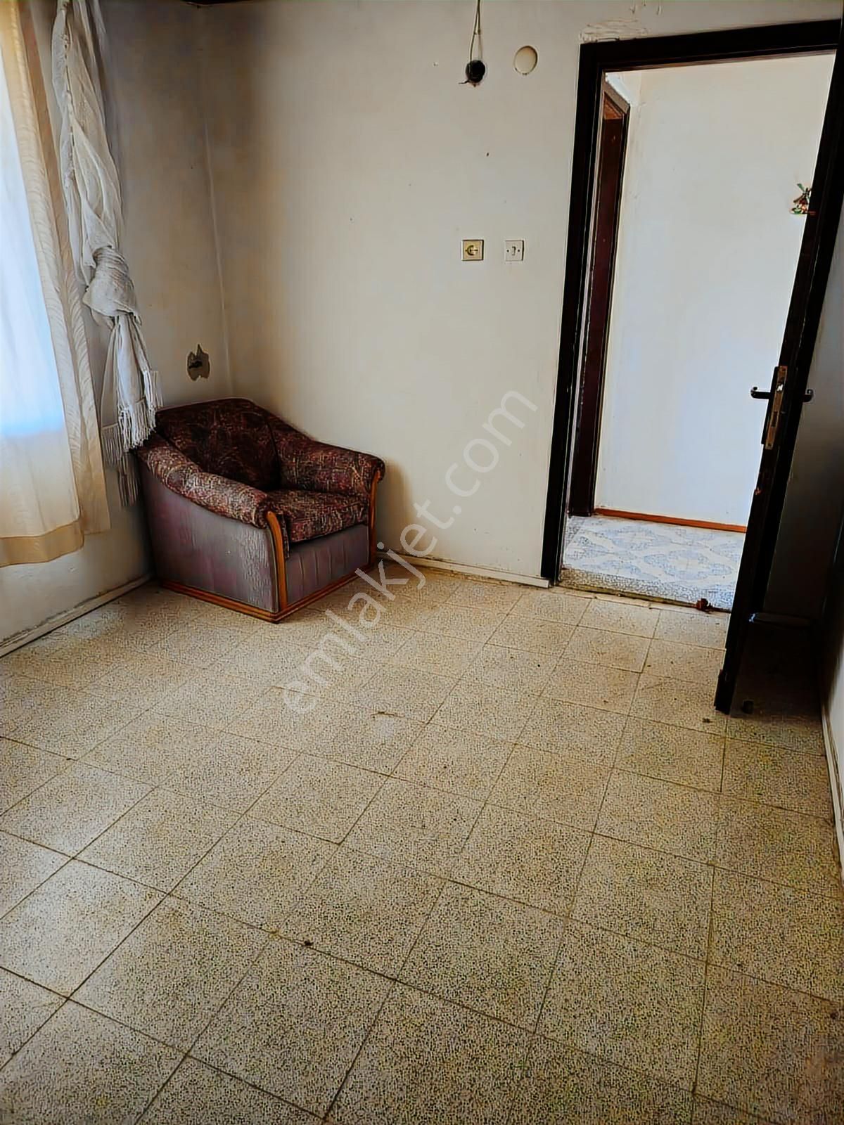 Karaburun Çatalkaya'da Deniz Manzaralı Müstakil Ev - Görsel 20