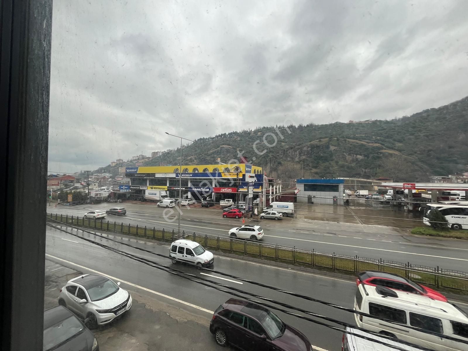 Trabzon Erzurum Yol Üzerinde Kiralık Dükkan - Görsel 15