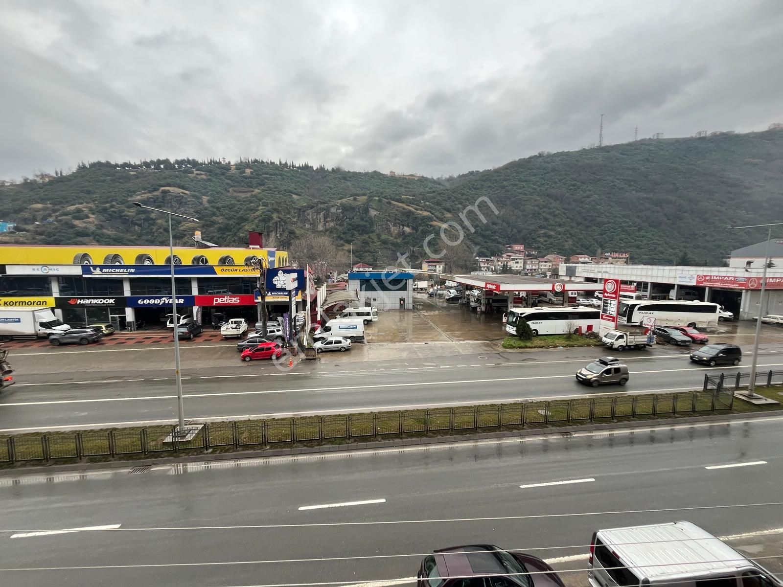 Trabzon Erzurum Yol Üzerinde Kiralık Dükkan - Görsel 21