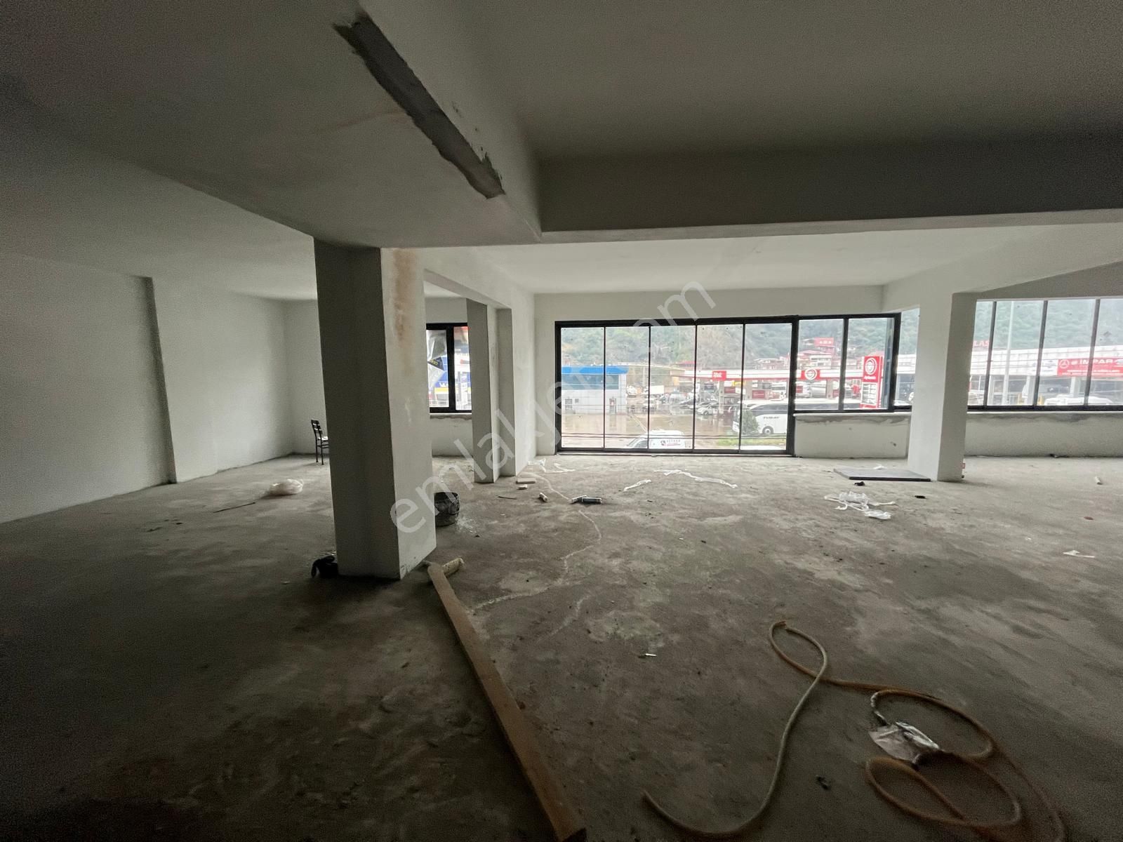 Trabzon Erzurum Yol Üzerinde Kiralık Dükkan - Görsel 7