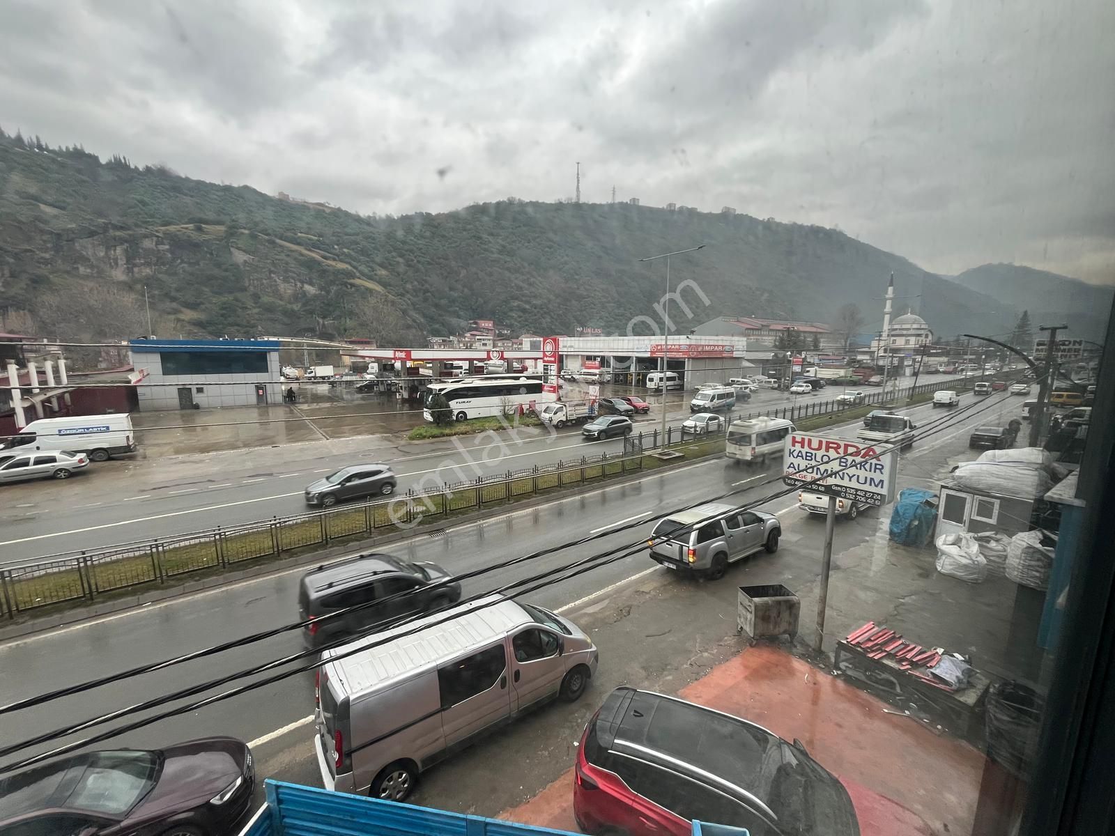 Trabzon Erzurum Yol Üzerinde Kiralık Dükkan - Görsel 14
