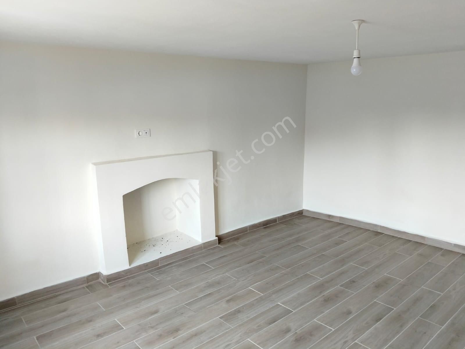 Gömeç Kubaşlar Köyünde İçi Yenilenmiş Geniş Bahçeli Müstakil Ev - Görsel 15