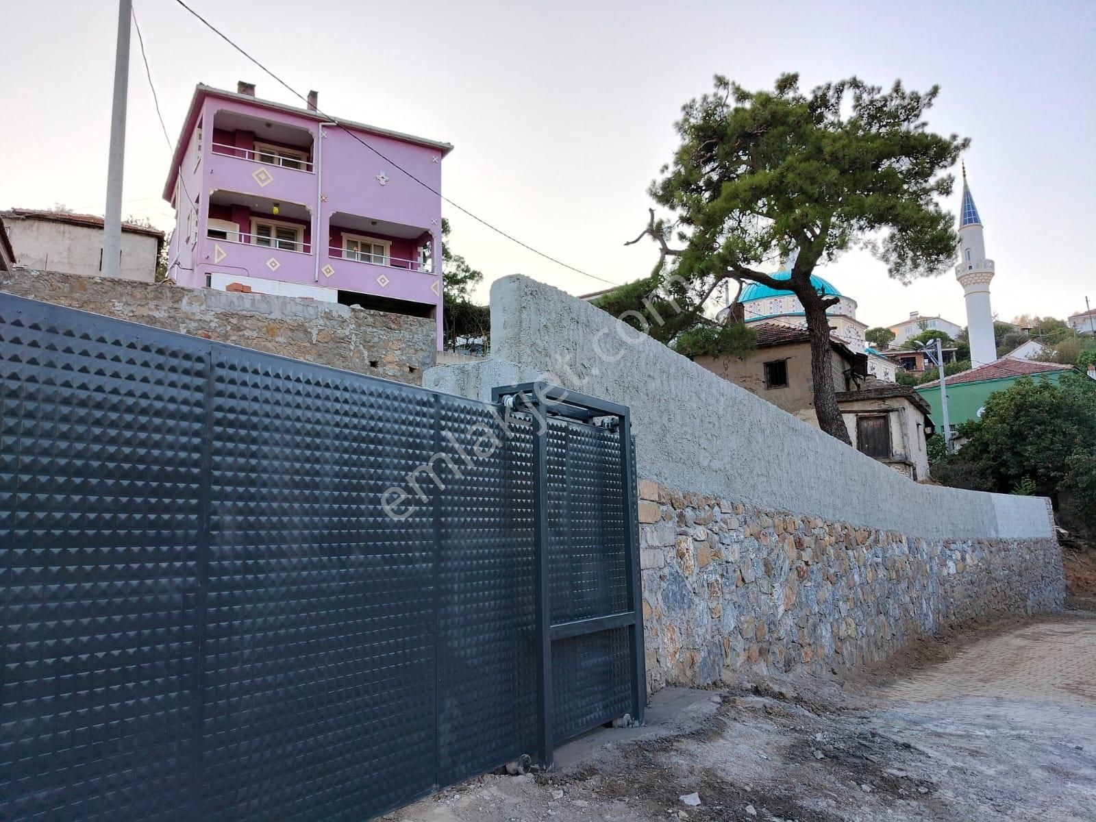 Gömeç Kubaşlar Köyünde İçi Yenilenmiş Geniş Bahçeli Müstakil Ev - Görsel 11