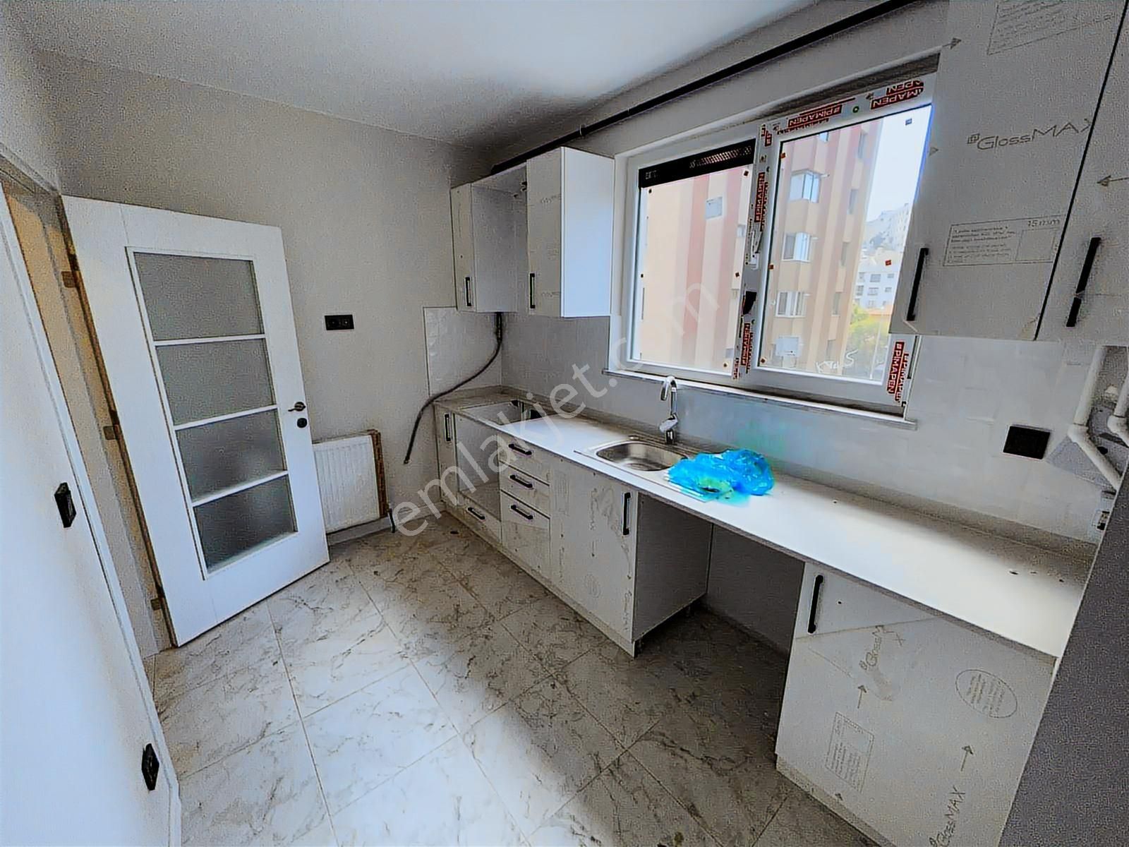 Utkudan Bostancıda Balkonlu Ebeveynli Sıfır Binada Satılık 3+1 - Görsel 5