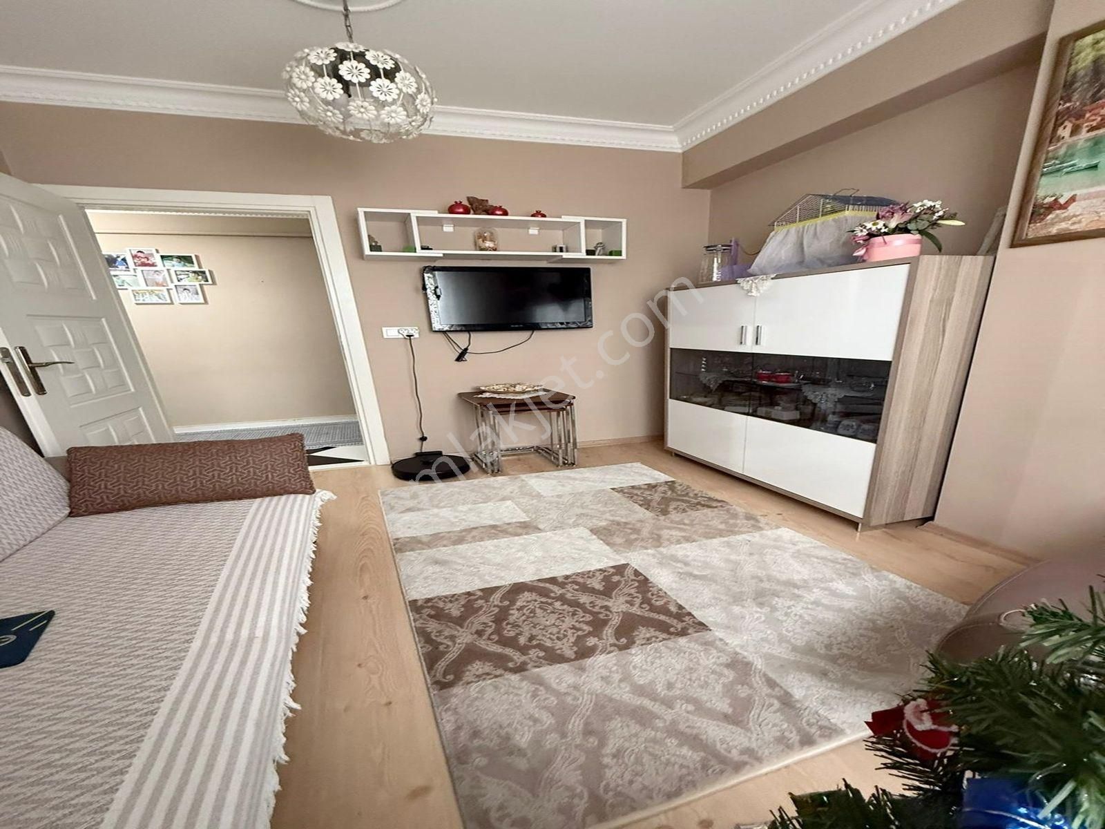 Esenyurt Mehterçeşme Satılık 3+1 Çift Balkonlu Geniş Ferah Daire - Görsel 2