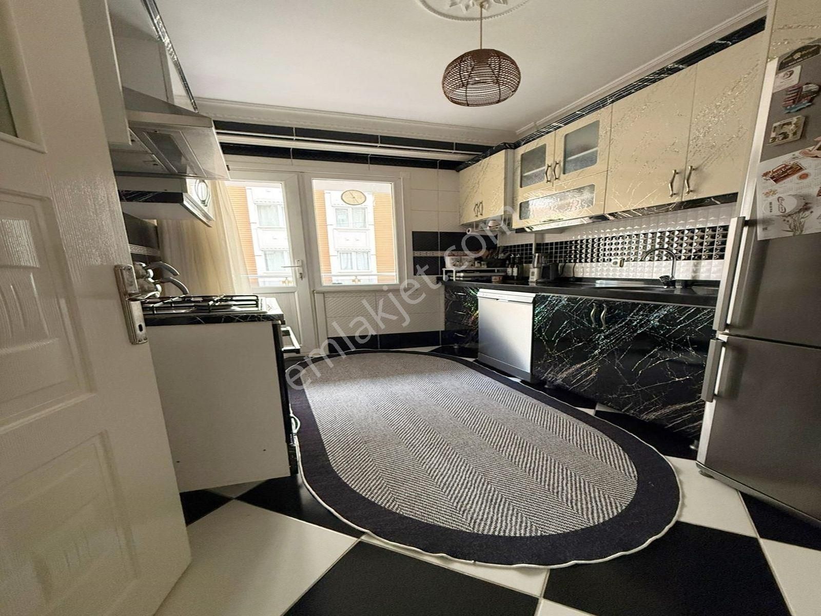 Esenyurt Mehterçeşme Satılık 3+1 Çift Balkonlu Geniş Ferah Daire - Görsel 5