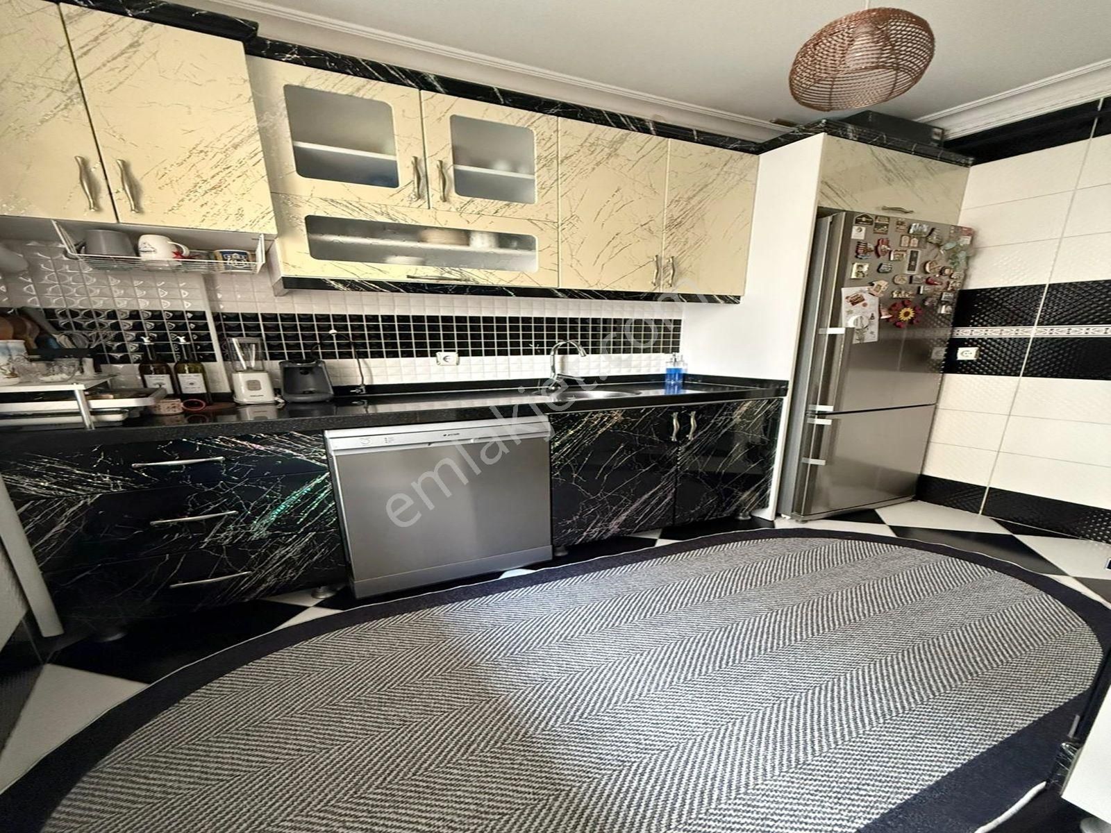 Esenyurt Mehterçeşme Satılık 3+1 Çift Balkonlu Geniş Ferah Daire - Görsel 12