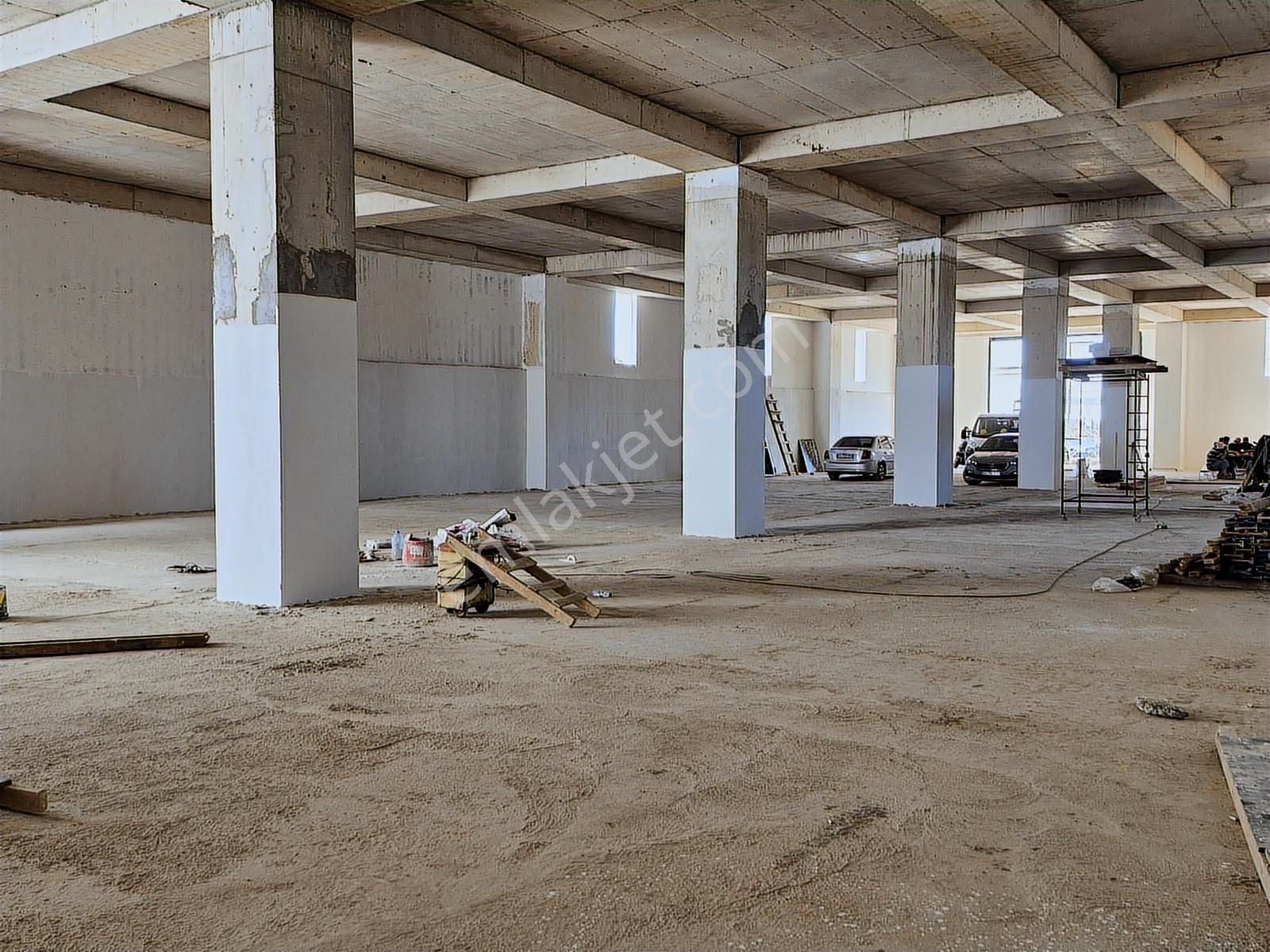 Mollafenari Köyünde Kiralık 1100 Metrekare Depo - Görsel 5