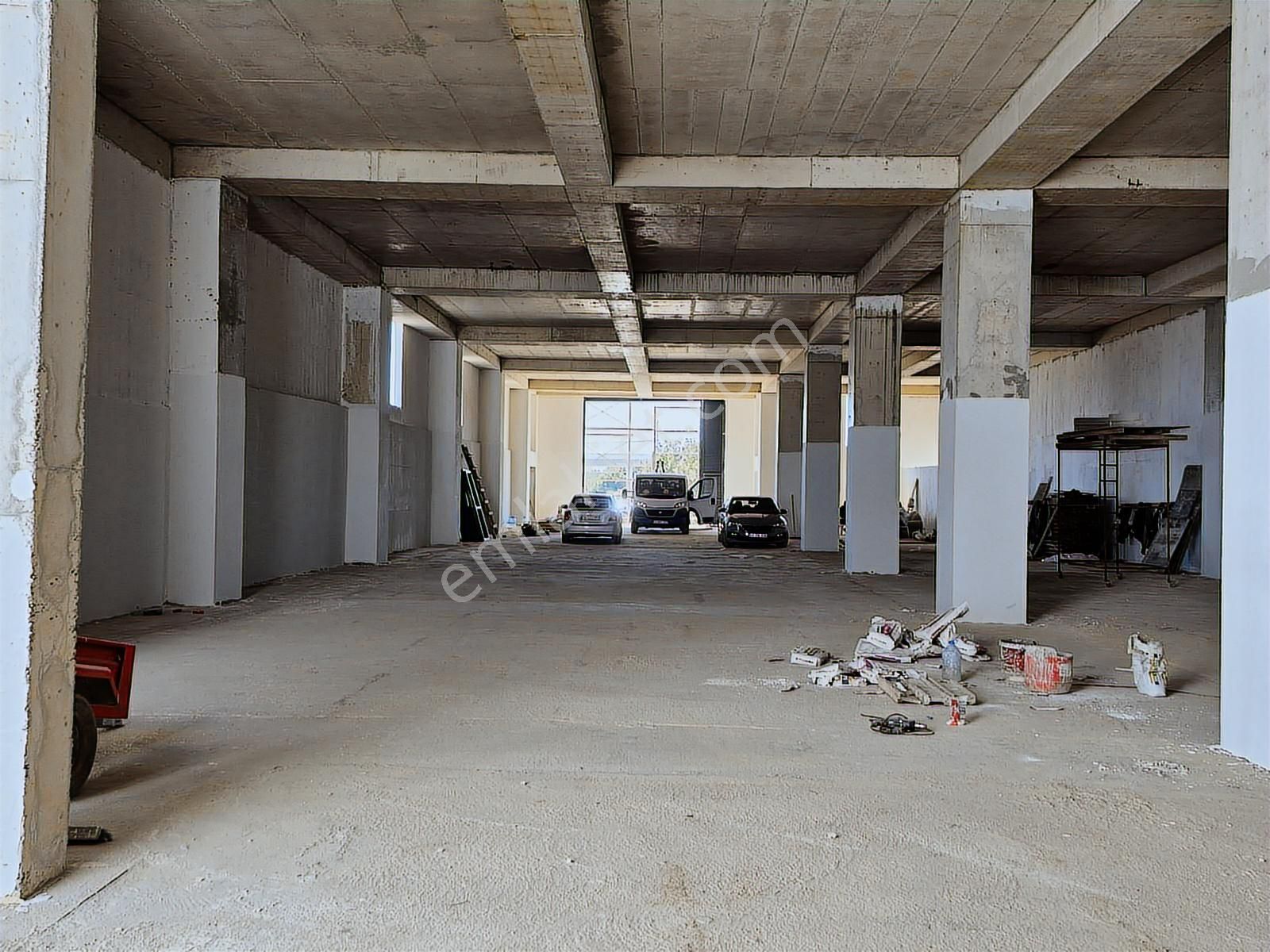 Mollafenari Köyünde Kiralık 1100 Metrekare Depo - Görsel 4