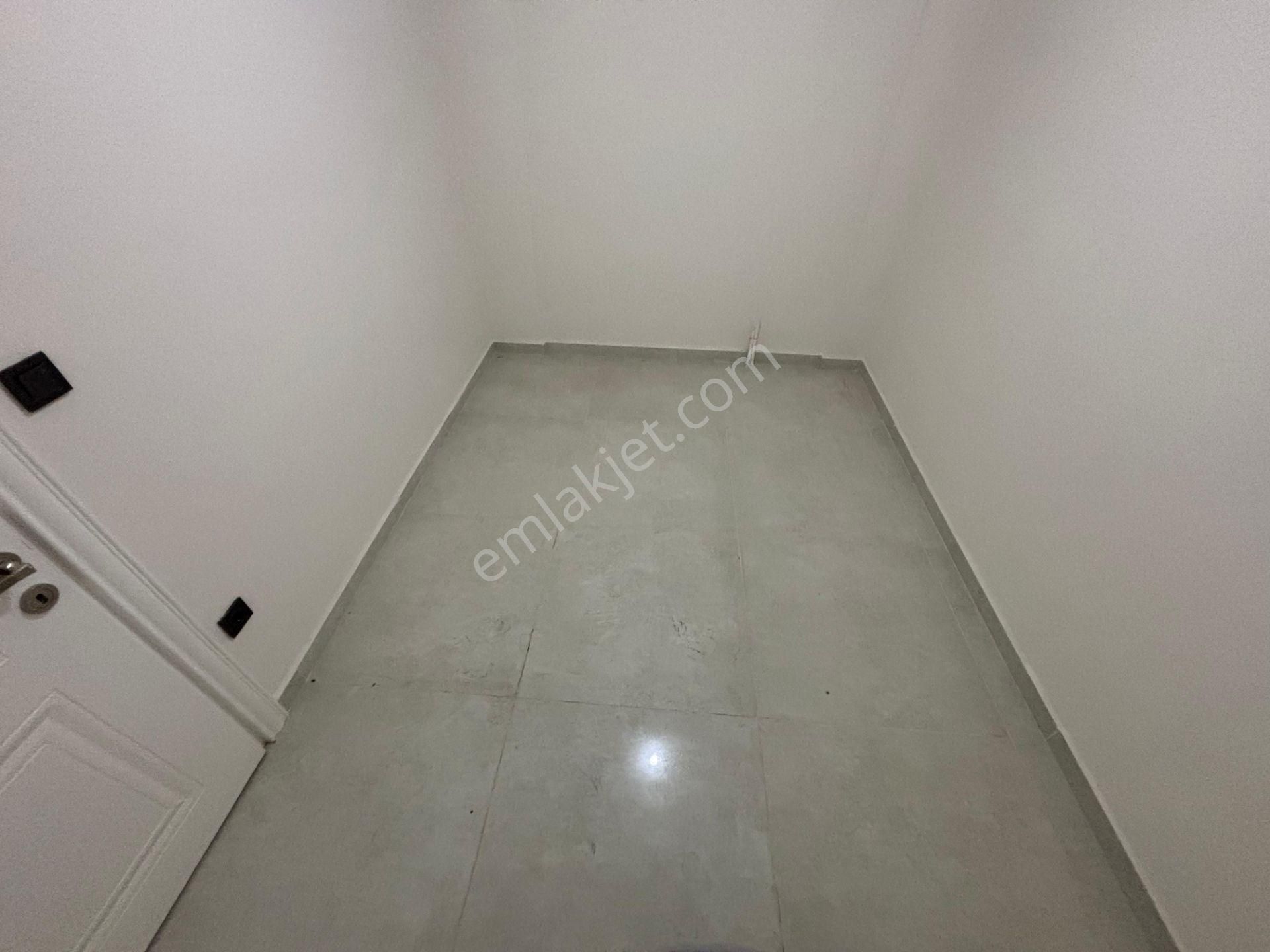 Yiğit'ten Güre'de Bahçe Kullanımı Geniş 6+1 Tam Müstakil Villa - Görsel 17