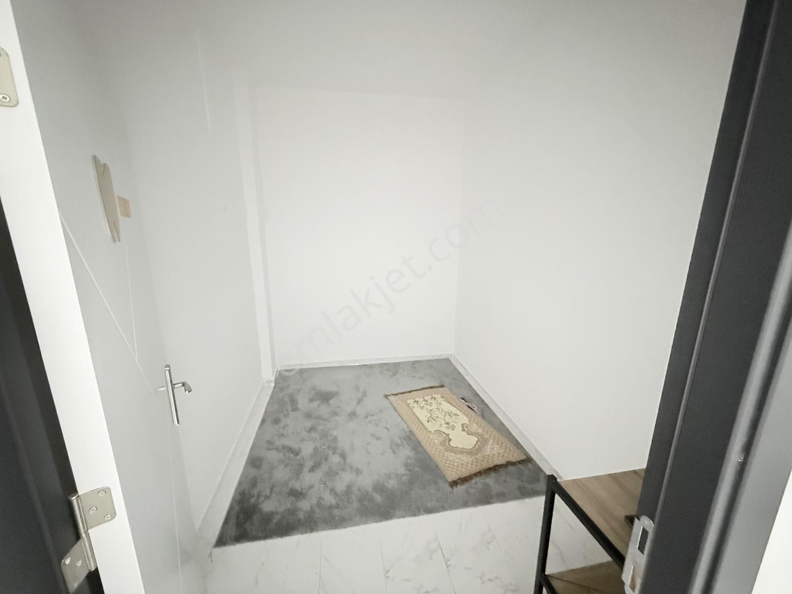 Kocaeli Çayırova Bosna Caddesi Üzerinde Satılık 500m2 İşyeri - Görsel 28