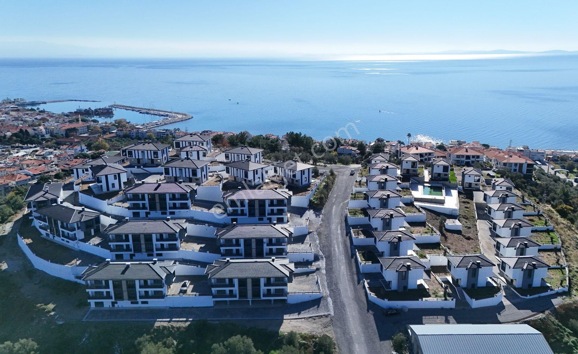 Yiğit'ten Küçükkuyu'da 2+1 Denize 300 Metre Lüks Daire - Görsel 4