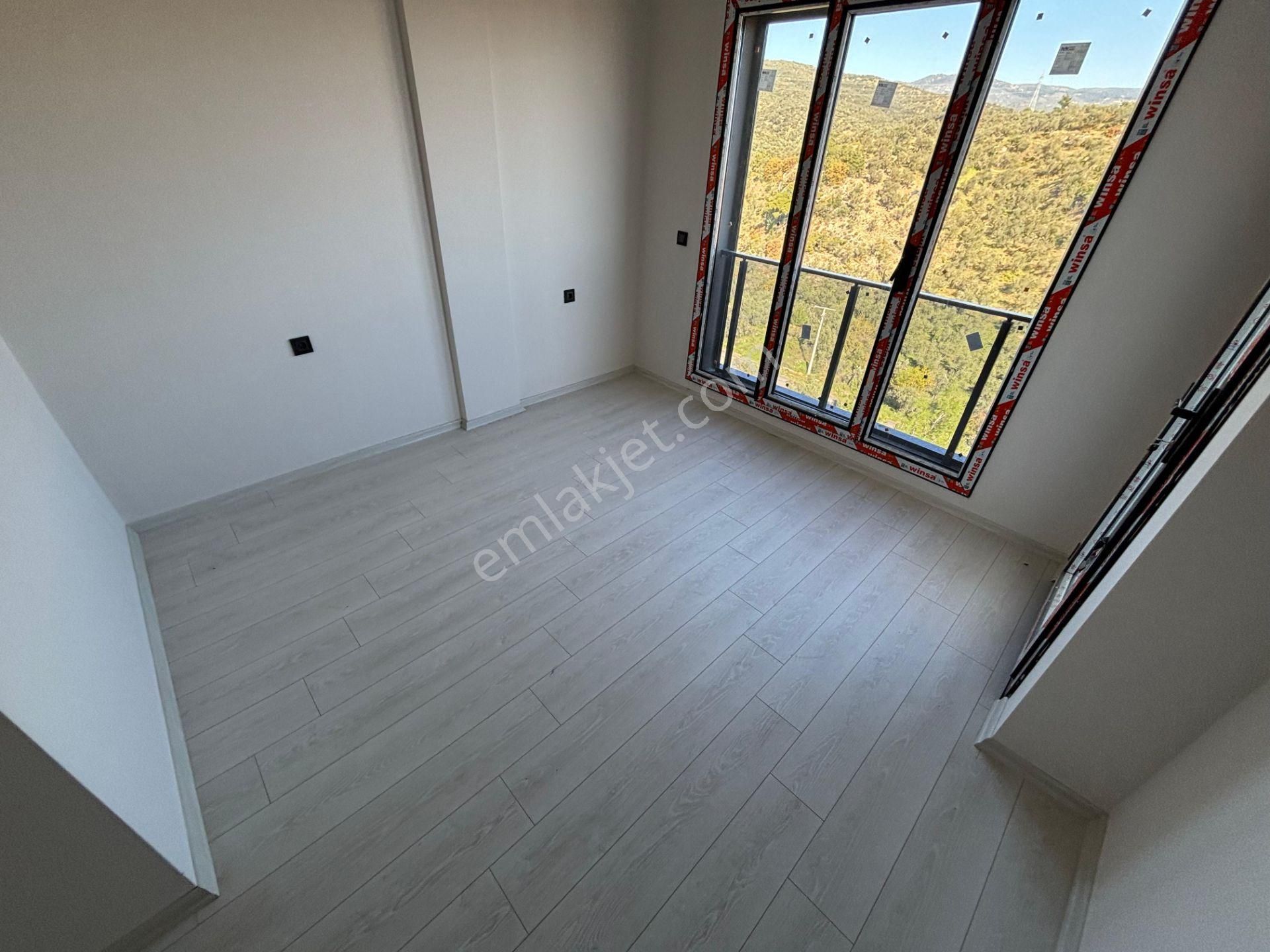 Yiğit'ten Küçükkuyu'da 2+1 Denize 300 Metre Lüks Daire - Görsel 20