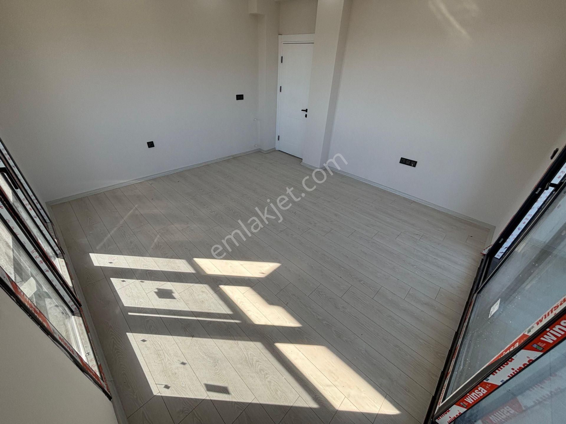 Yiğit'ten Küçükkuyu'da 2+1 Denize 300 Metre Lüks Daire - Görsel 28