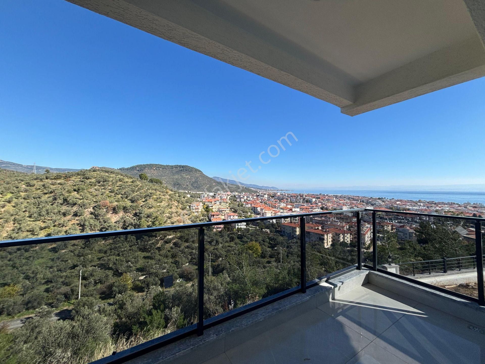 Yiğit'ten Küçükkuyu'da 2+1 Denize 300 Metre Lüks Daire - Görsel 6