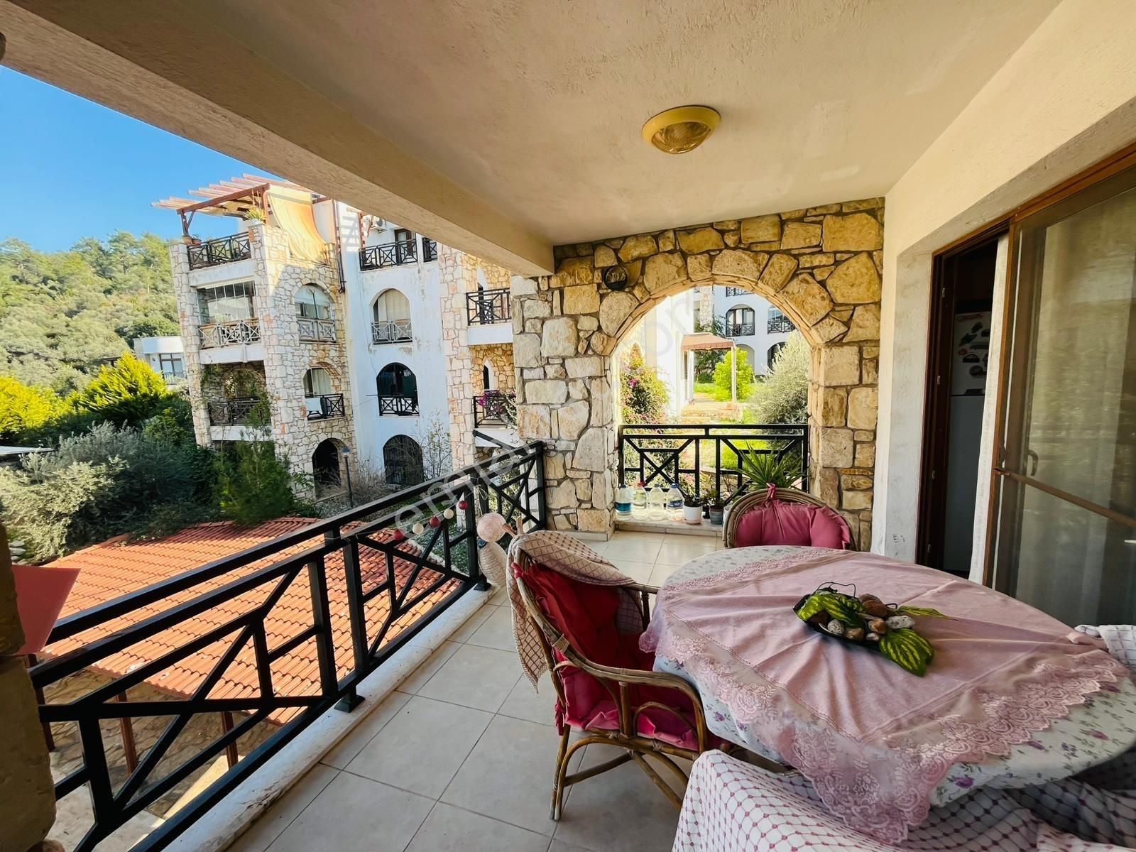 Akbükte 3+1 Arakat Çift Wc Banyolu Daire - Görsel 7