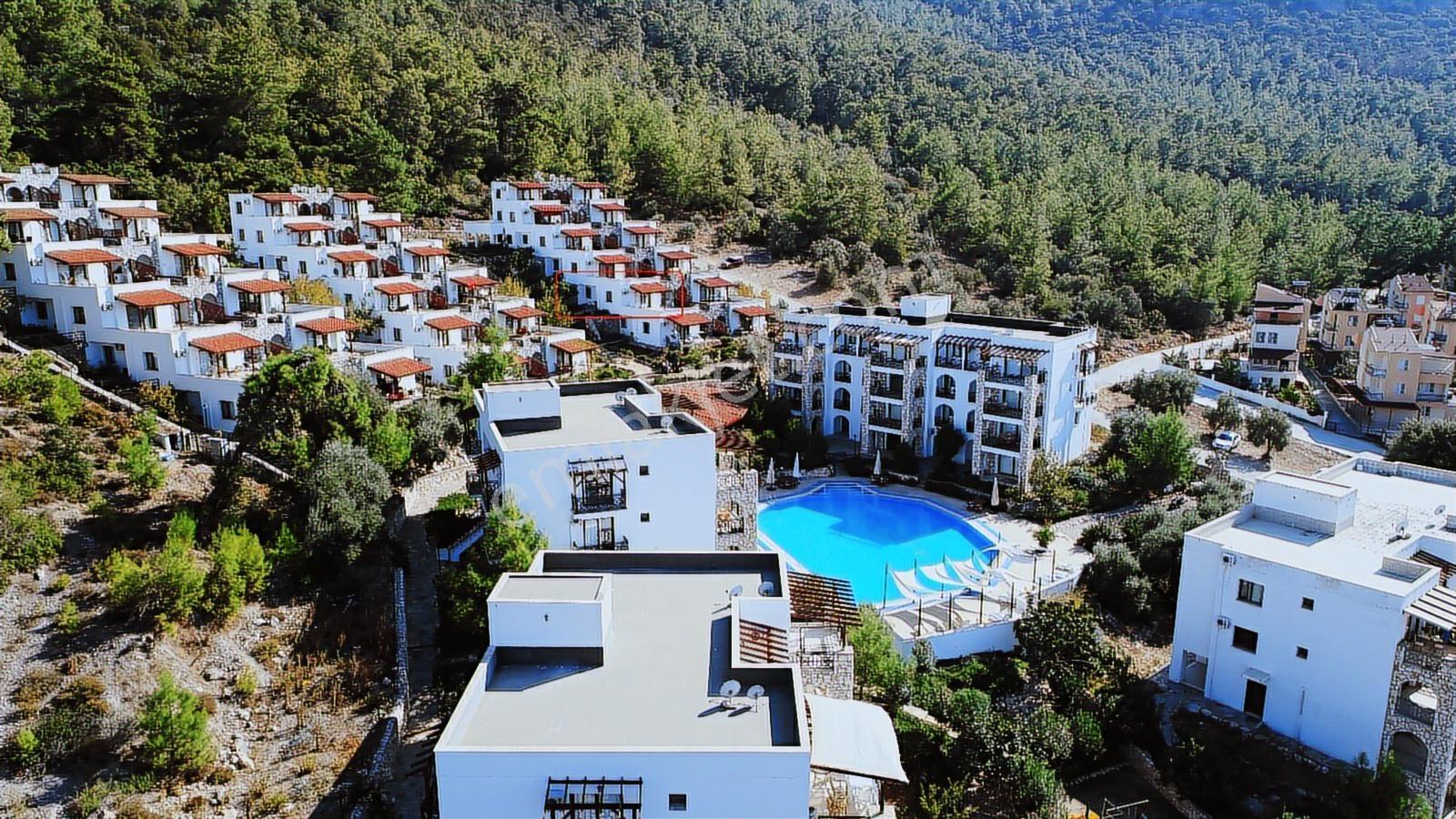 Akbükte 3+1 Arakat Çift Wc Banyolu Daire - Görsel 22