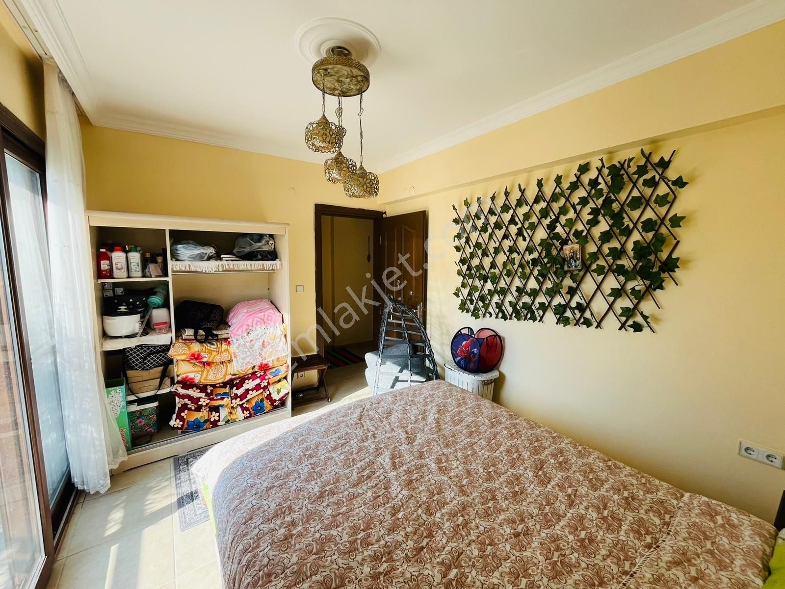 Akbükte 3+1 Arakat Çift Wc Banyolu Daire - Görsel 17