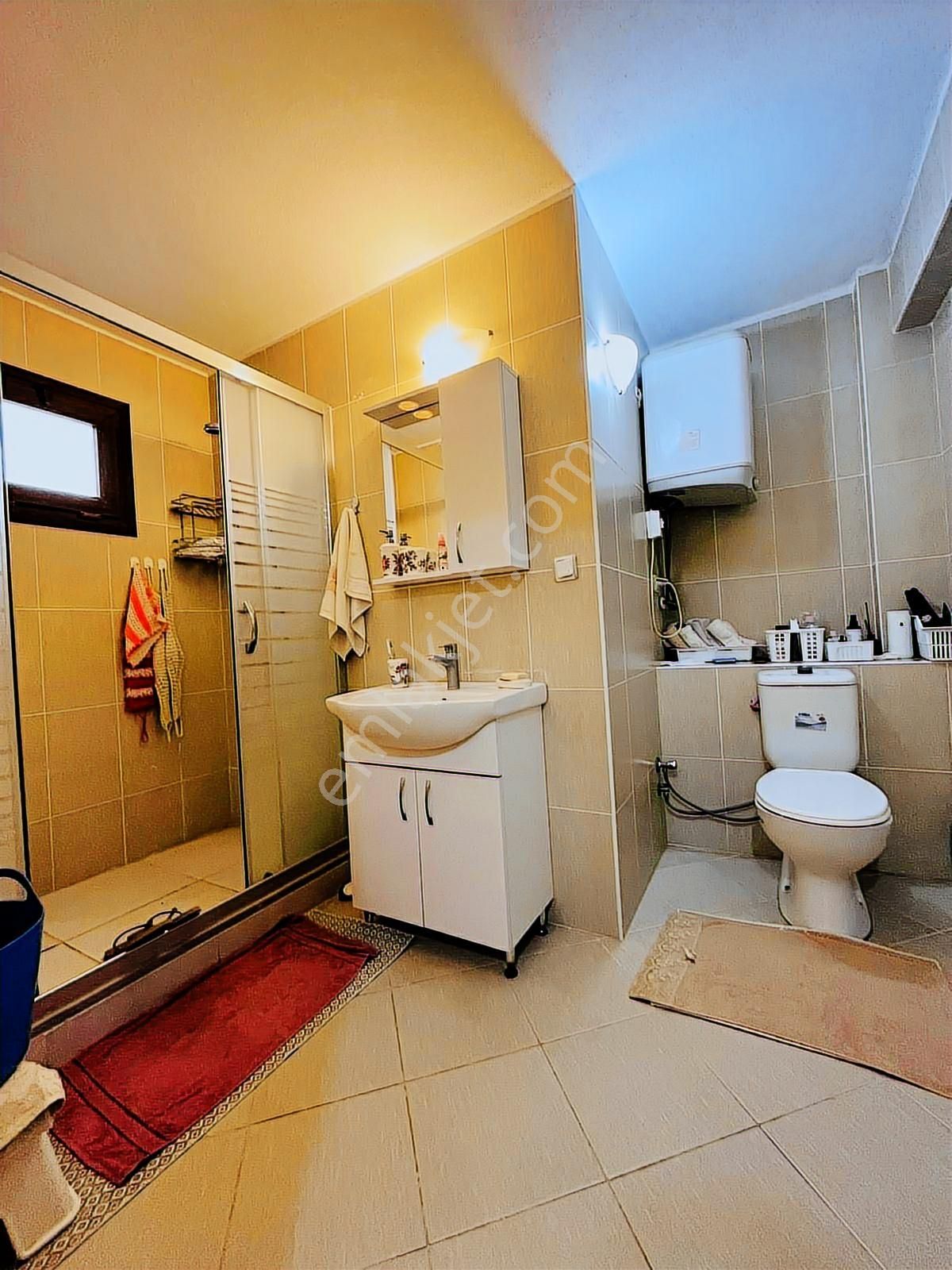 Akbükte 3+1 Arakat Çift Wc Banyolu Daire - Görsel 15