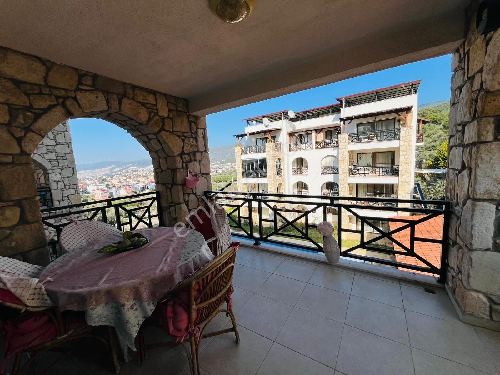 Akbükte 3+1 Arakat Çift Wc Banyolu Daire - Görsel 29