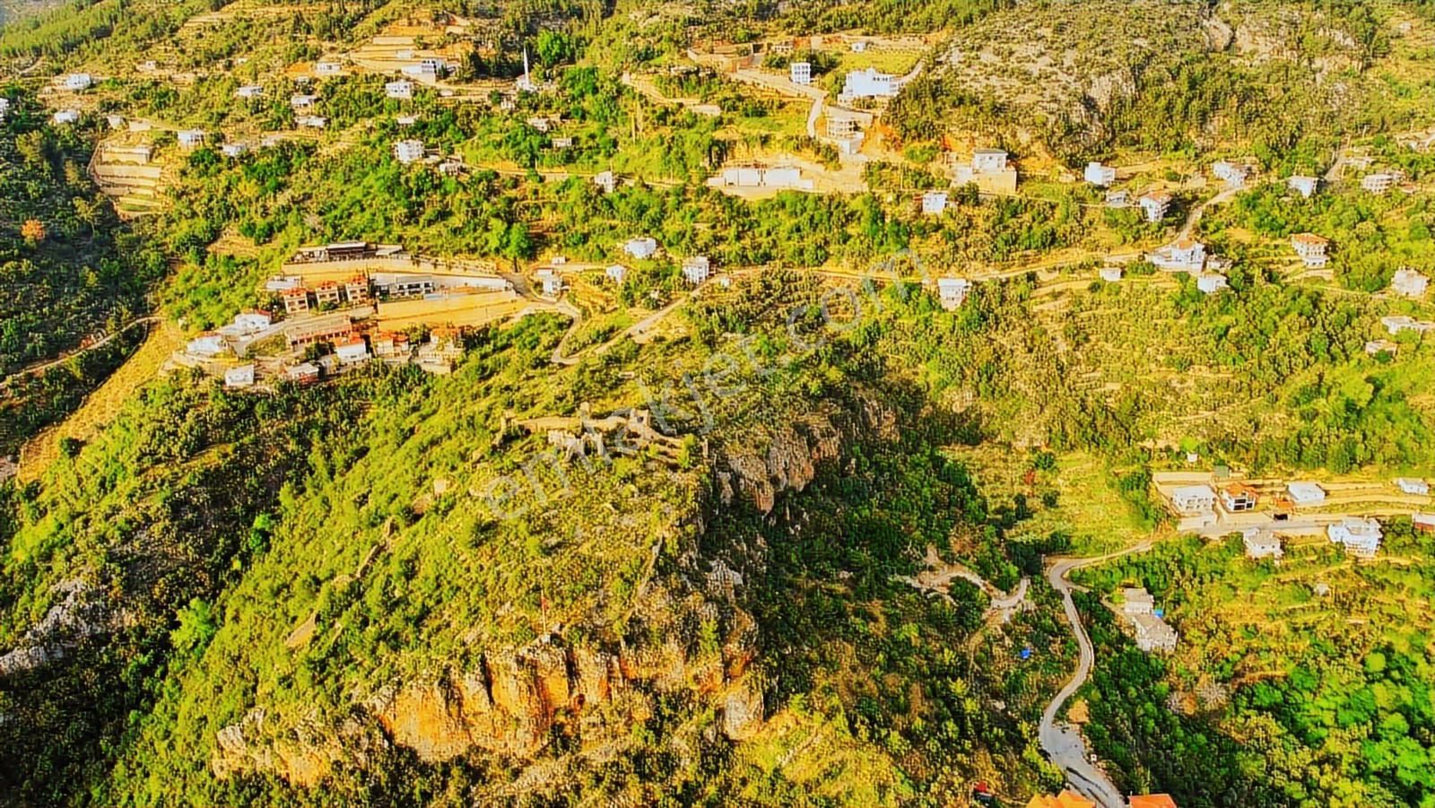 Kızılcaşehir'de Önü Kapanmaz Deniz, Kale Manzaralı Satılık Tarla - Görsel 2