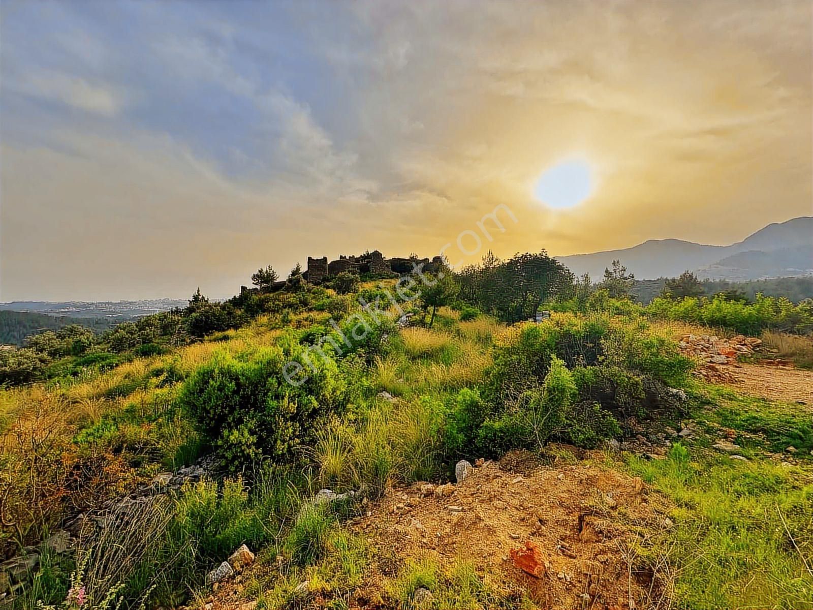 Kızılcaşehir'de Önü Kapanmaz Deniz, Kale Manzaralı Satılık Tarla - Görsel 8
