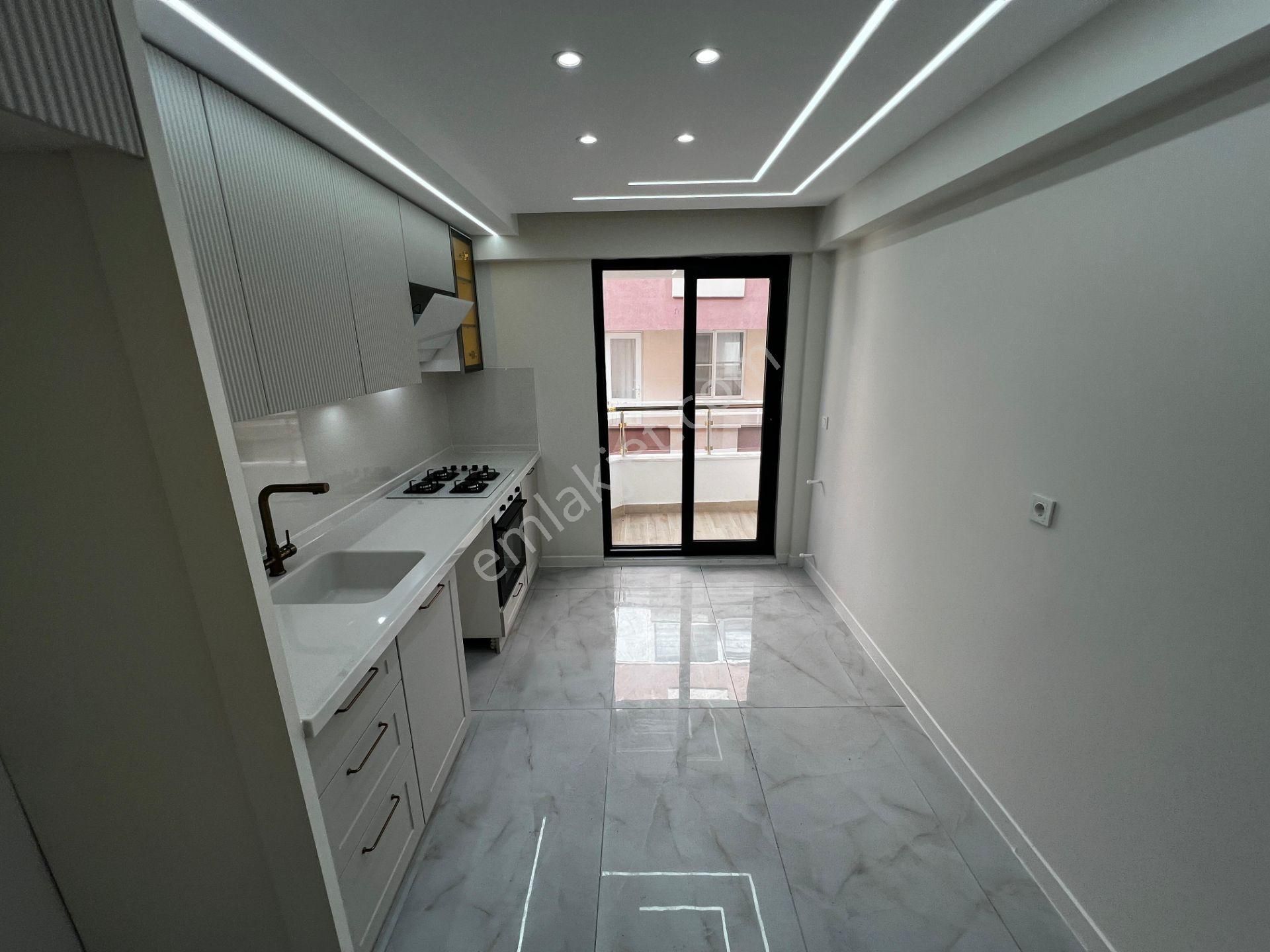 Yiğit'ten Akçay Sarıkızda 3+1 Geniş Metrekare Öncephe Lüks Daire - Görsel 2