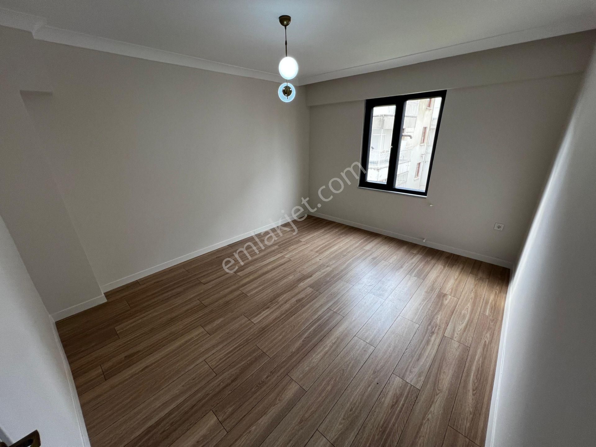 Yiğit'ten Akçay Sarıkızda 3+1 Geniş Metrekare Öncephe Lüks Daire - Görsel 29