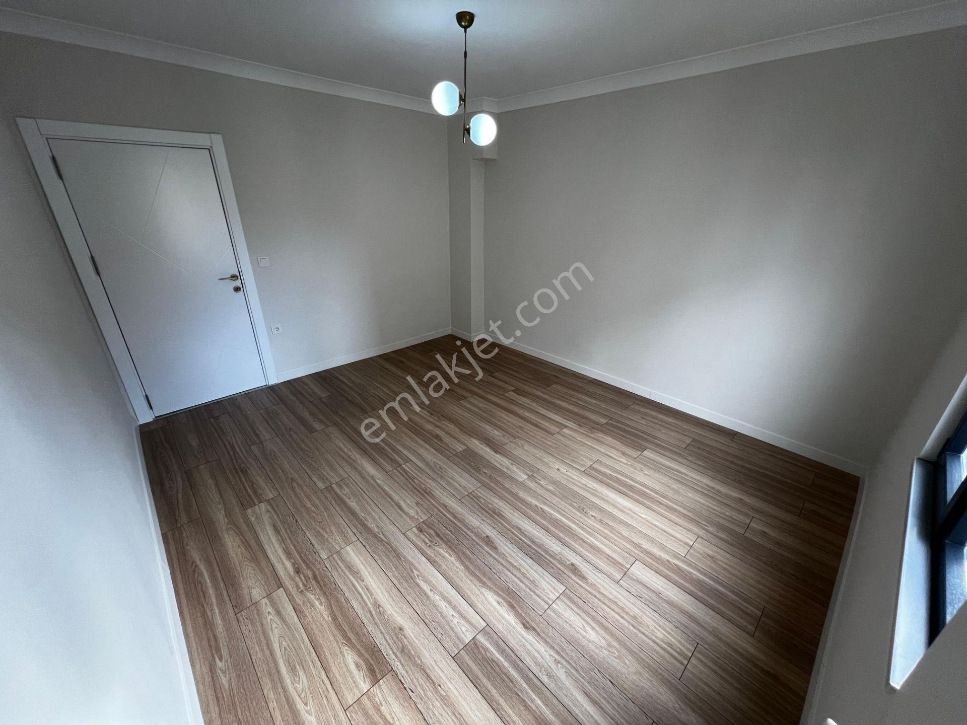 Yiğit'ten Akçay Sarıkızda 3+1 Geniş Metrekare Öncephe Lüks Daire - Görsel 28