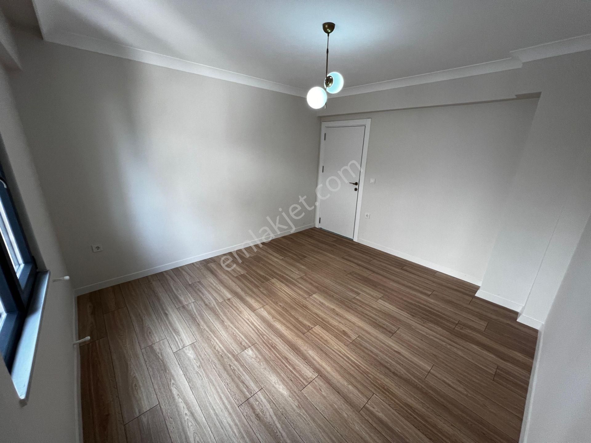 Yiğit'ten Akçay Sarıkızda 3+1 Geniş Metrekare Öncephe Lüks Daire - Görsel 17