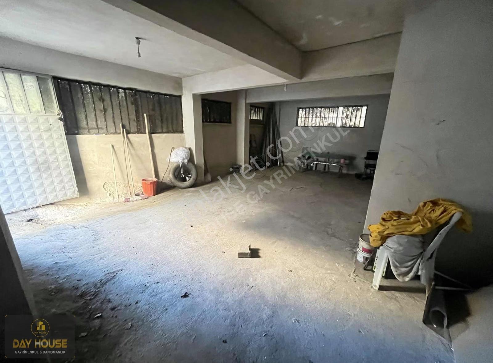 Day House'dan 160 M2 Düz Giriş Dükkan - Görsel 17