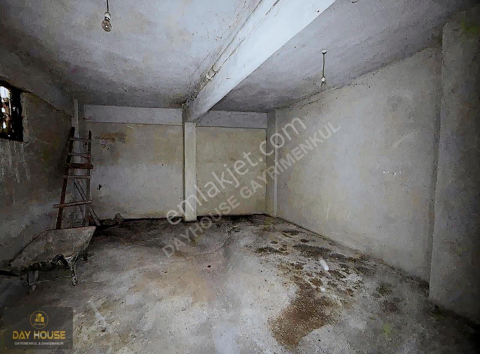 Day House'dan 160 M2 Düz Giriş Dükkan - Görsel 8