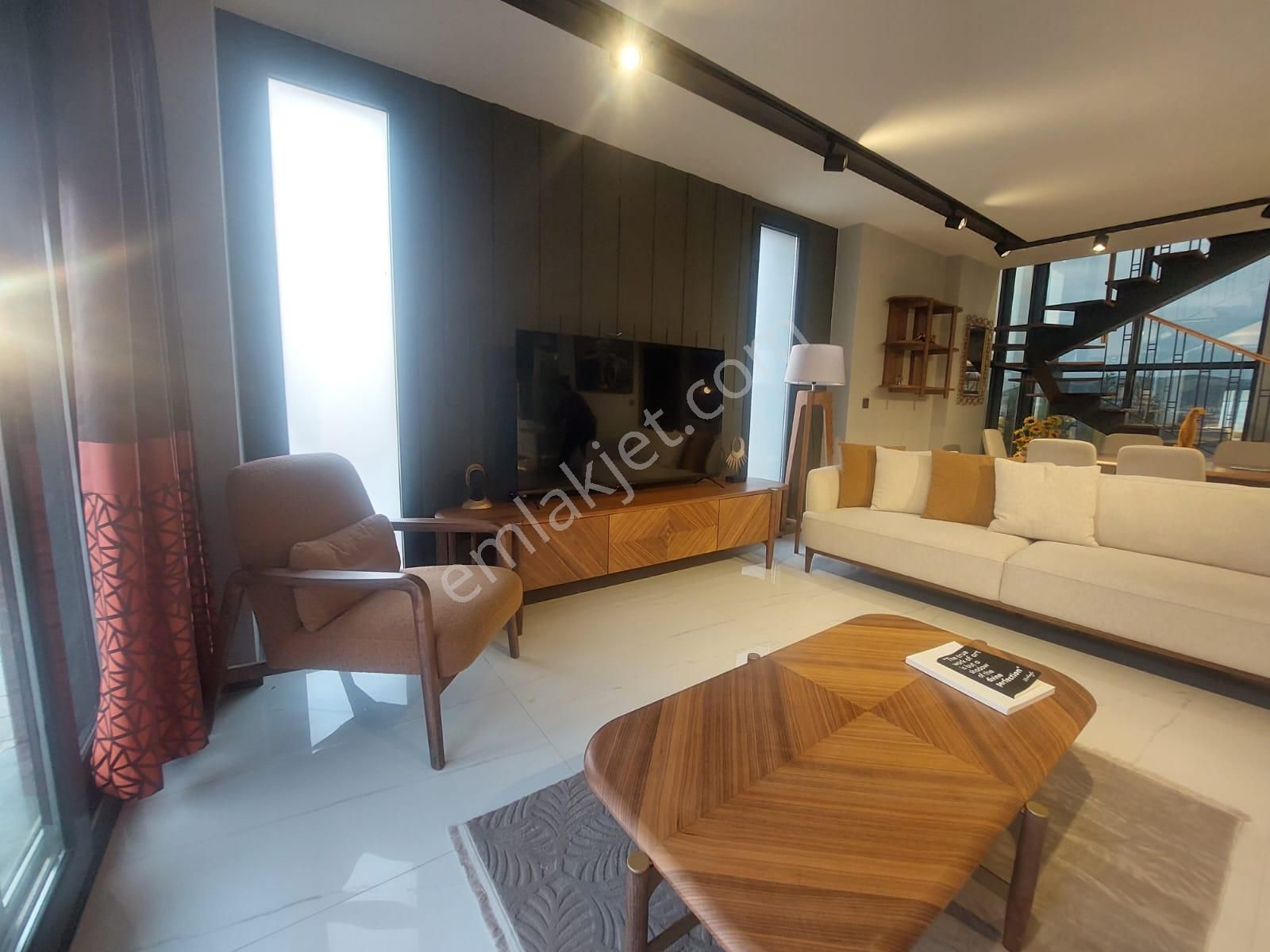 Kuşadası Karaova Da Avm Yakını Özel Havuzlu, 4+1 Kaçırılmayacak Fırsat Tek Müstakil Villa - Görsel 35