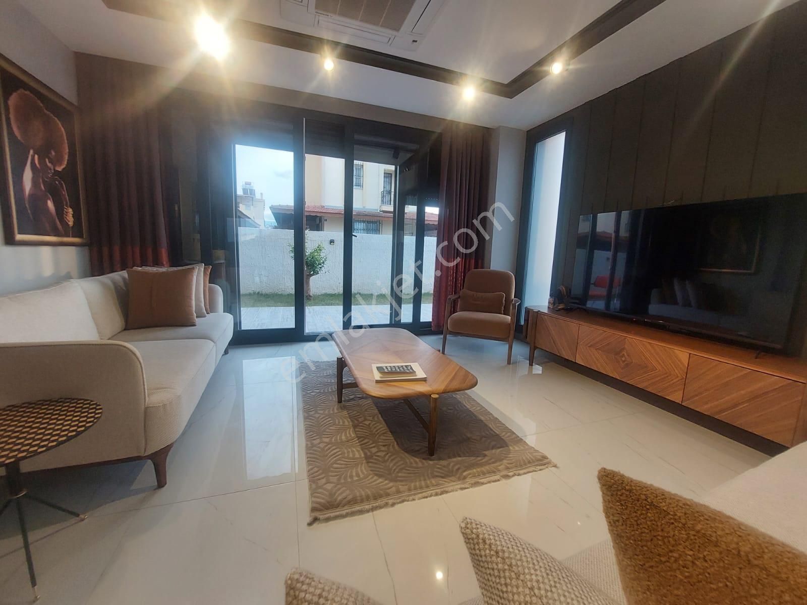 Kuşadası Karaova Da Avm Yakını Özel Havuzlu, 4+1 Kaçırılmayacak Fırsat Tek Müstakil Villa - Görsel 7