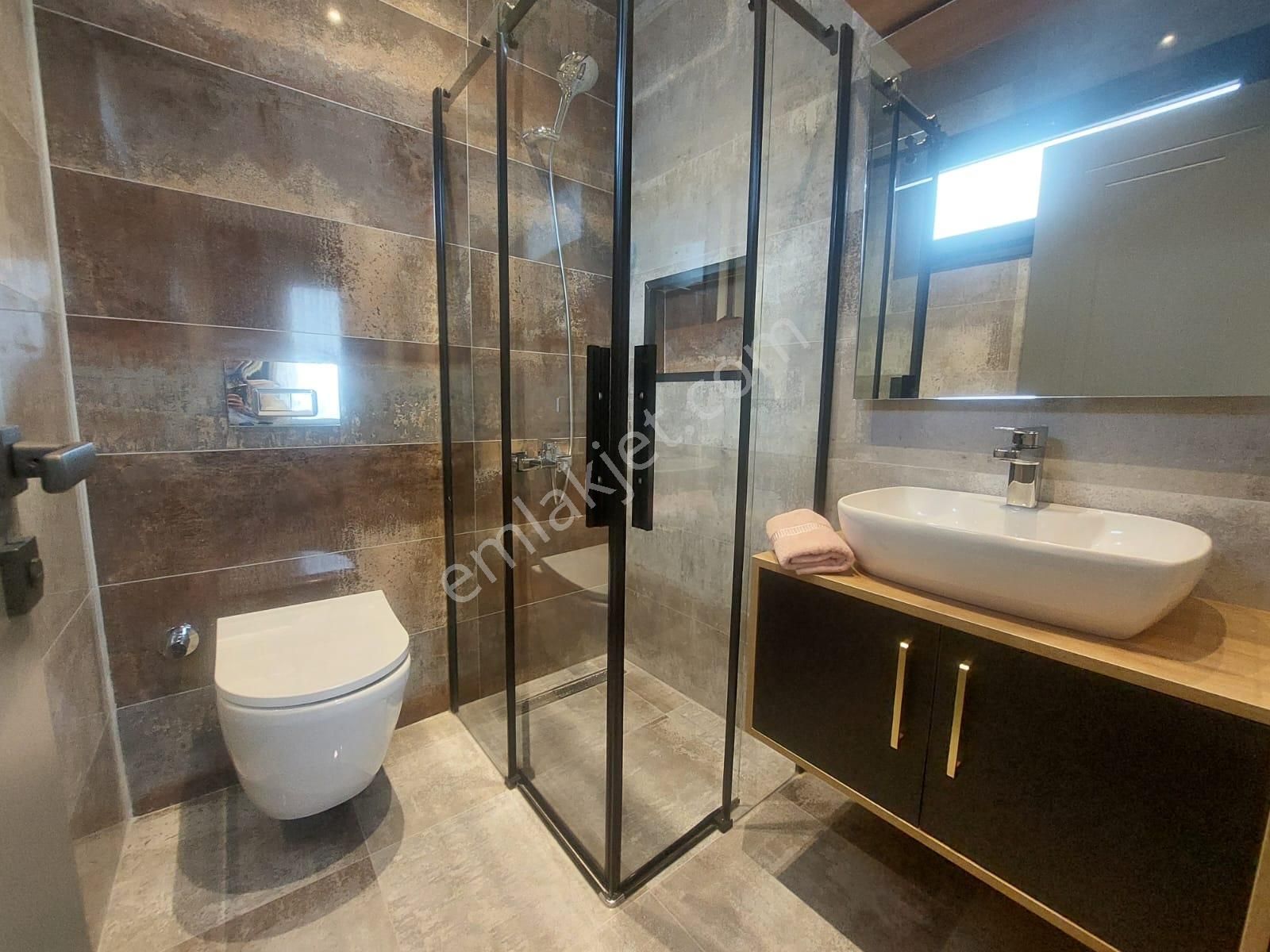 Kuşadası Karaova Da Avm Yakını Özel Havuzlu, 4+1 Kaçırılmayacak Fırsat Tek Müstakil Villa - Görsel 19