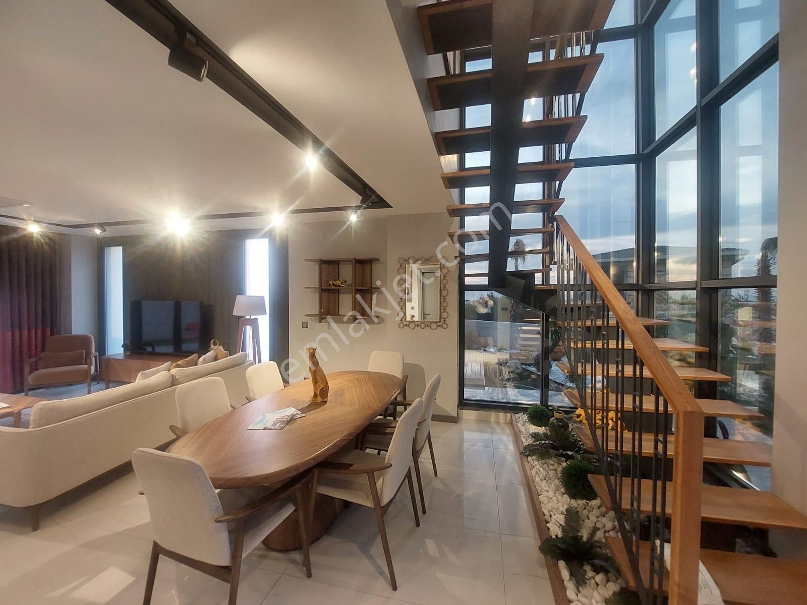 Kuşadası Karaova Da Avm Yakını Özel Havuzlu, 4+1 Kaçırılmayacak Fırsat Tek Müstakil Villa - Görsel 21