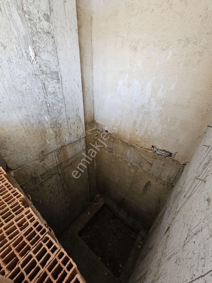 A K Mutludan Baraj Mahallesinde Ana Cadde Üzerin3 Katlı Dükkan - Görsel 13