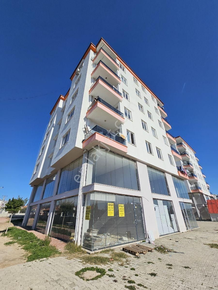 A K Mutludan Baraj Mahallesinde Ana Cadde Üzerin3 Katlı Dükkan