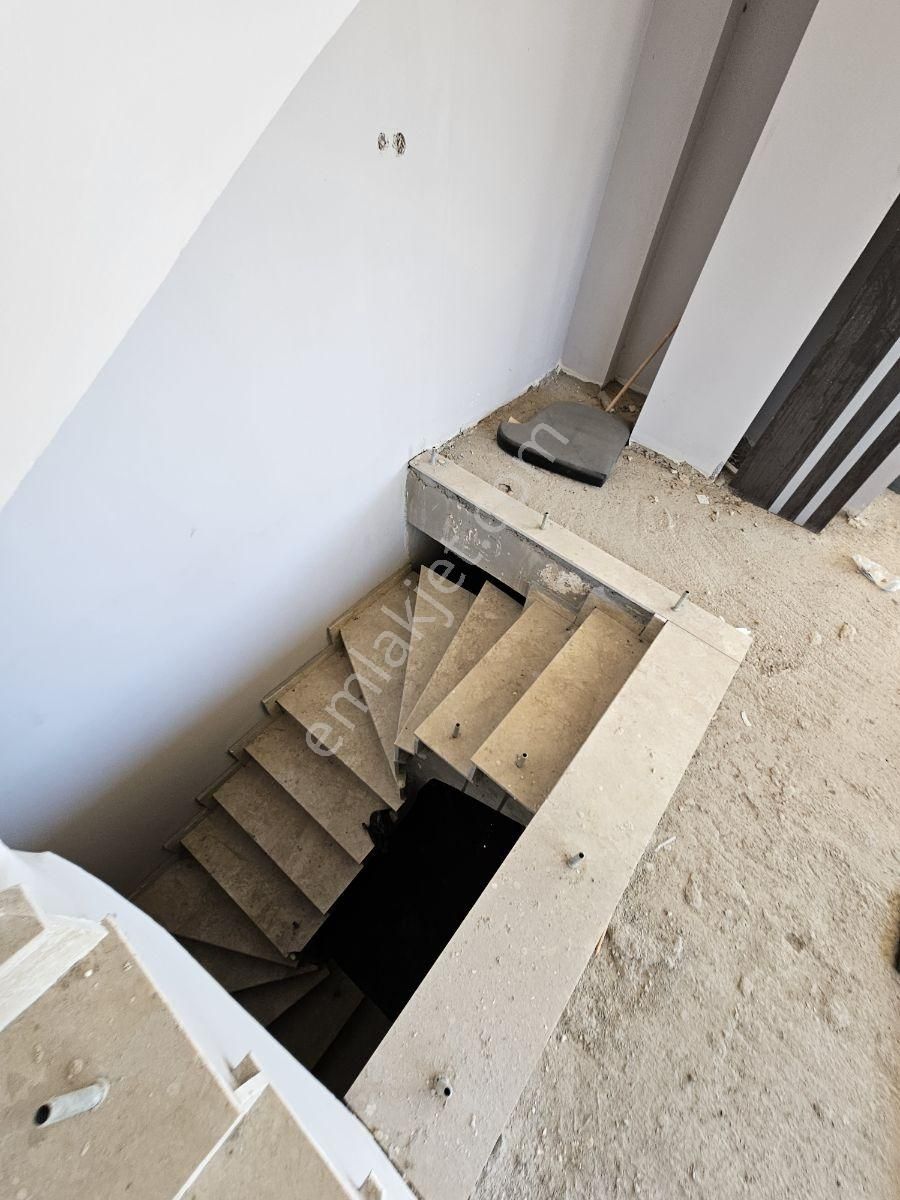 A K Mutludan Baraj Mahallesinde Ana Cadde Üzerin3 Katlı Dükkan - Görsel 19