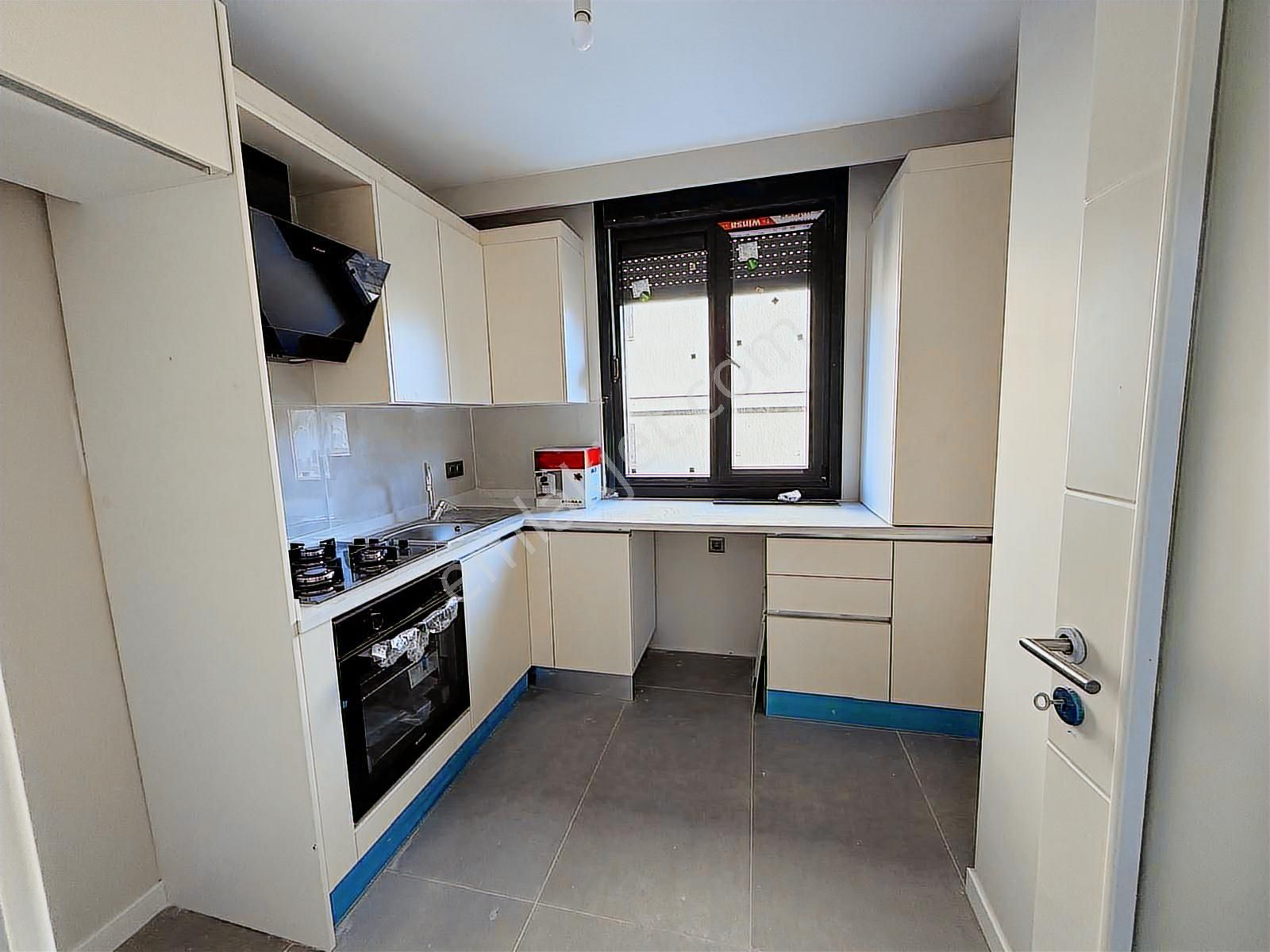 Utkudan Suadiye Eminalipaşa Cad. Üzerinde Sıfır Satılık 2+1daire - Görsel 4