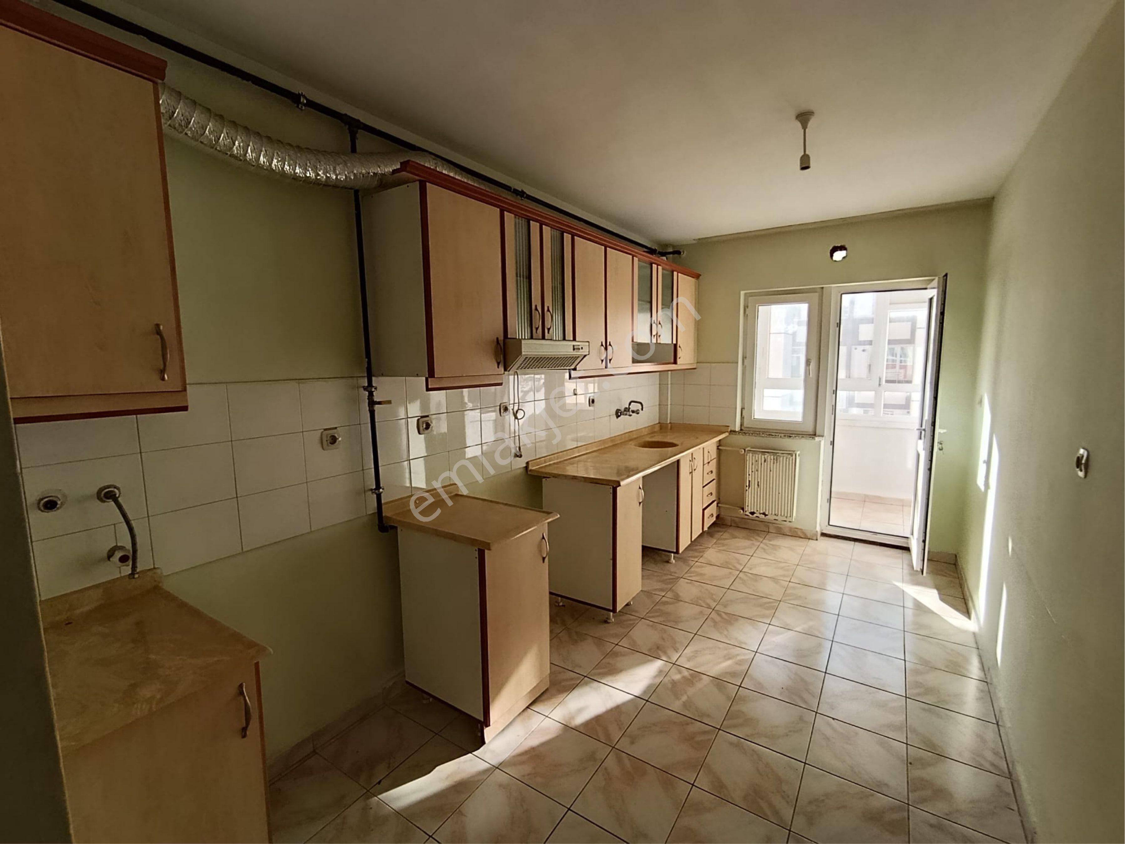 Satılık Beyazşehir Dairesi 3+1 Daire Boş Hemen Taşınılır - Görsel 2