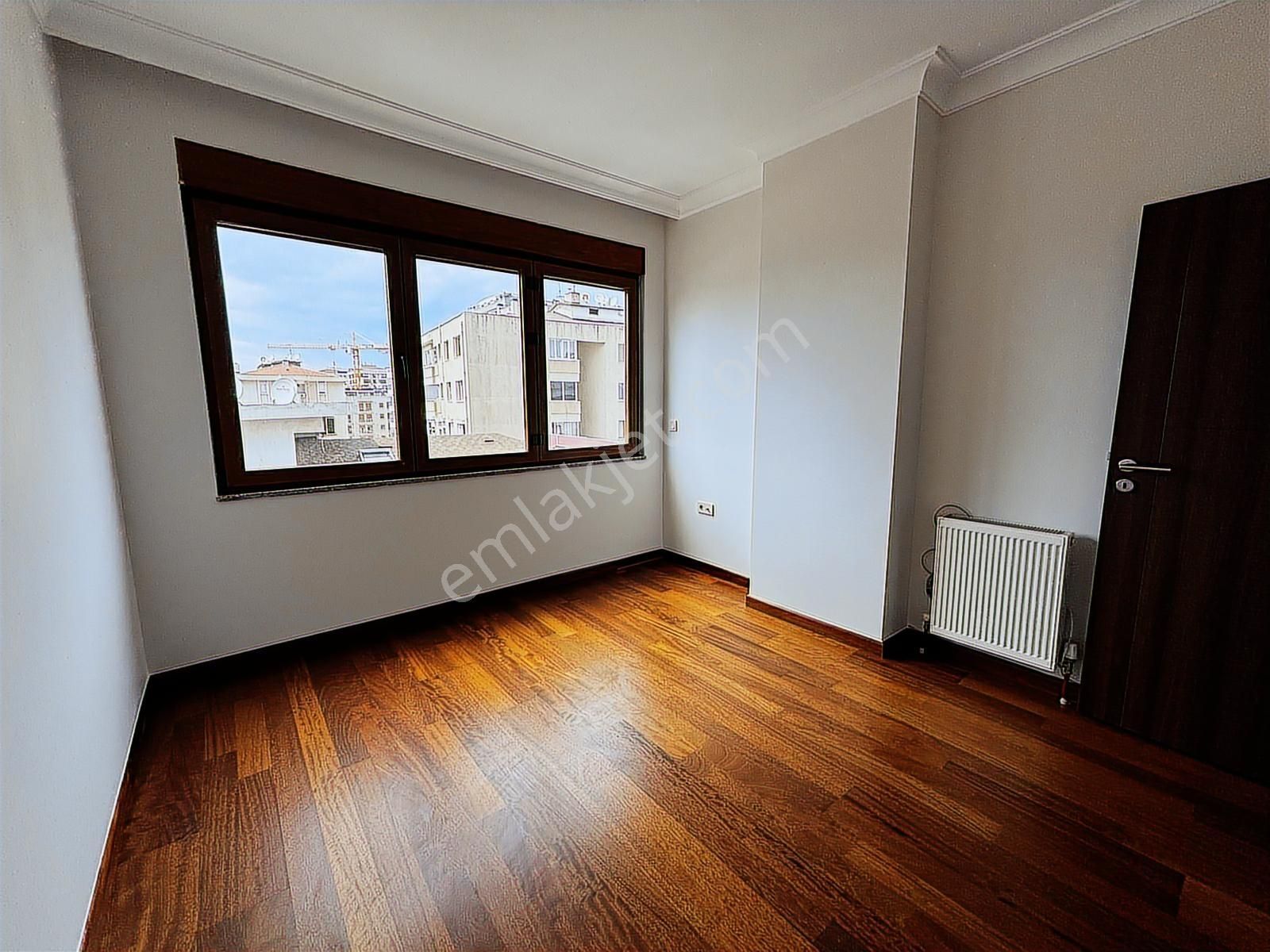 Turyap'tan Caddebostan'da Kullanışlı Ferah Emsalsiz Geniş 3+1 - Görsel 5