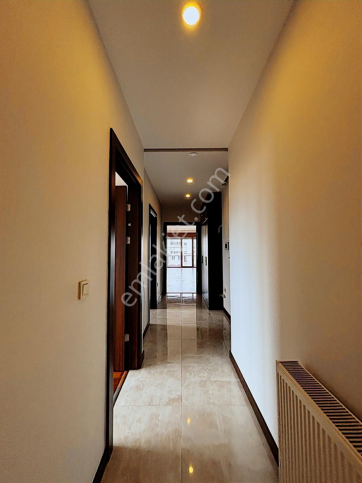 Turyap'tan Caddebostan'da Kullanışlı Ferah Emsalsiz Geniş 3+1 - Görsel 33