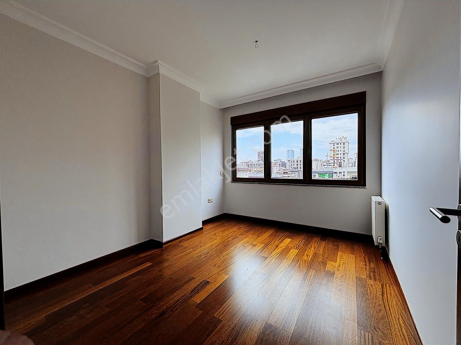 Turyap'tan Caddebostan'da Kullanışlı Ferah Emsalsiz Geniş 3+1 - Görsel 18