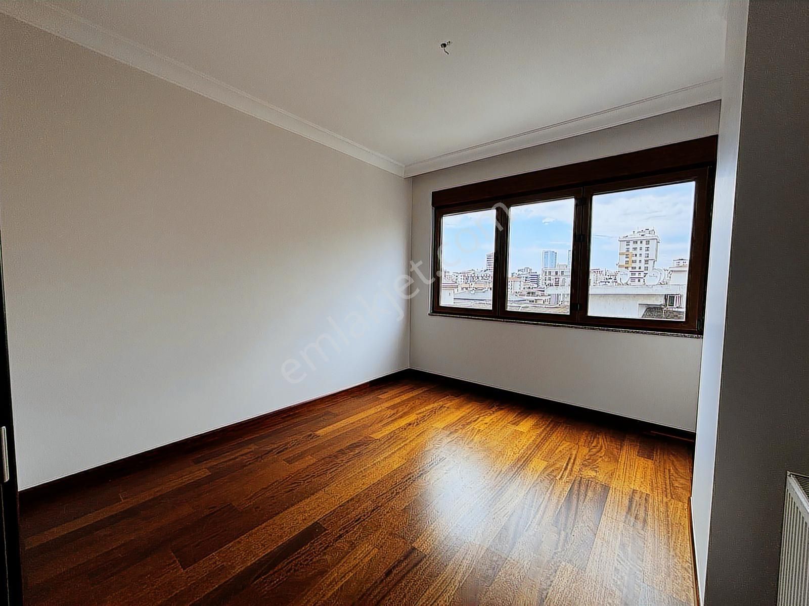 Turyap'tan Caddebostan'da Kullanışlı Ferah Emsalsiz Geniş 3+1 - Görsel 17