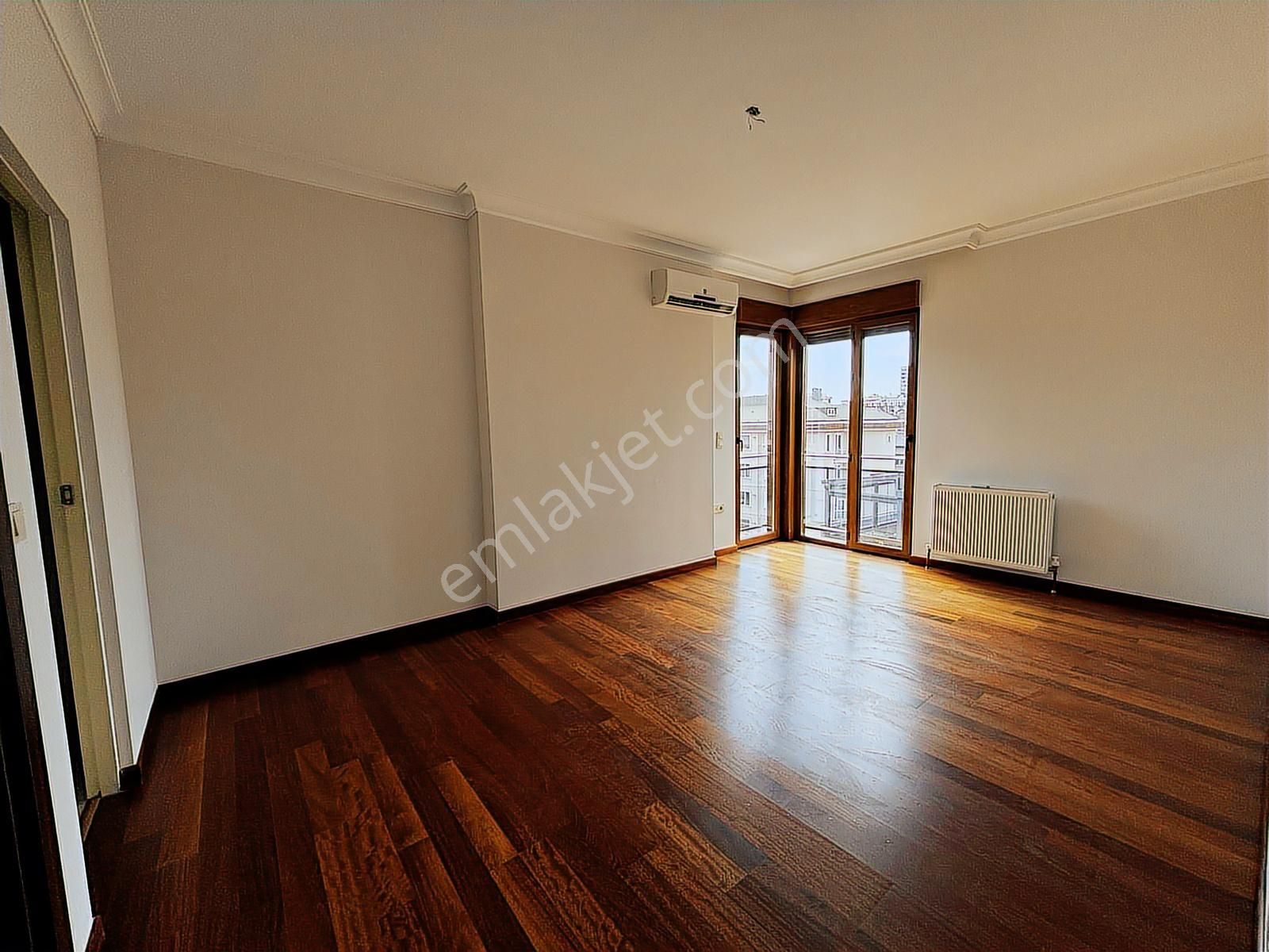 Turyap'tan Caddebostan'da Kullanışlı Ferah Emsalsiz Geniş 3+1 - Görsel 24