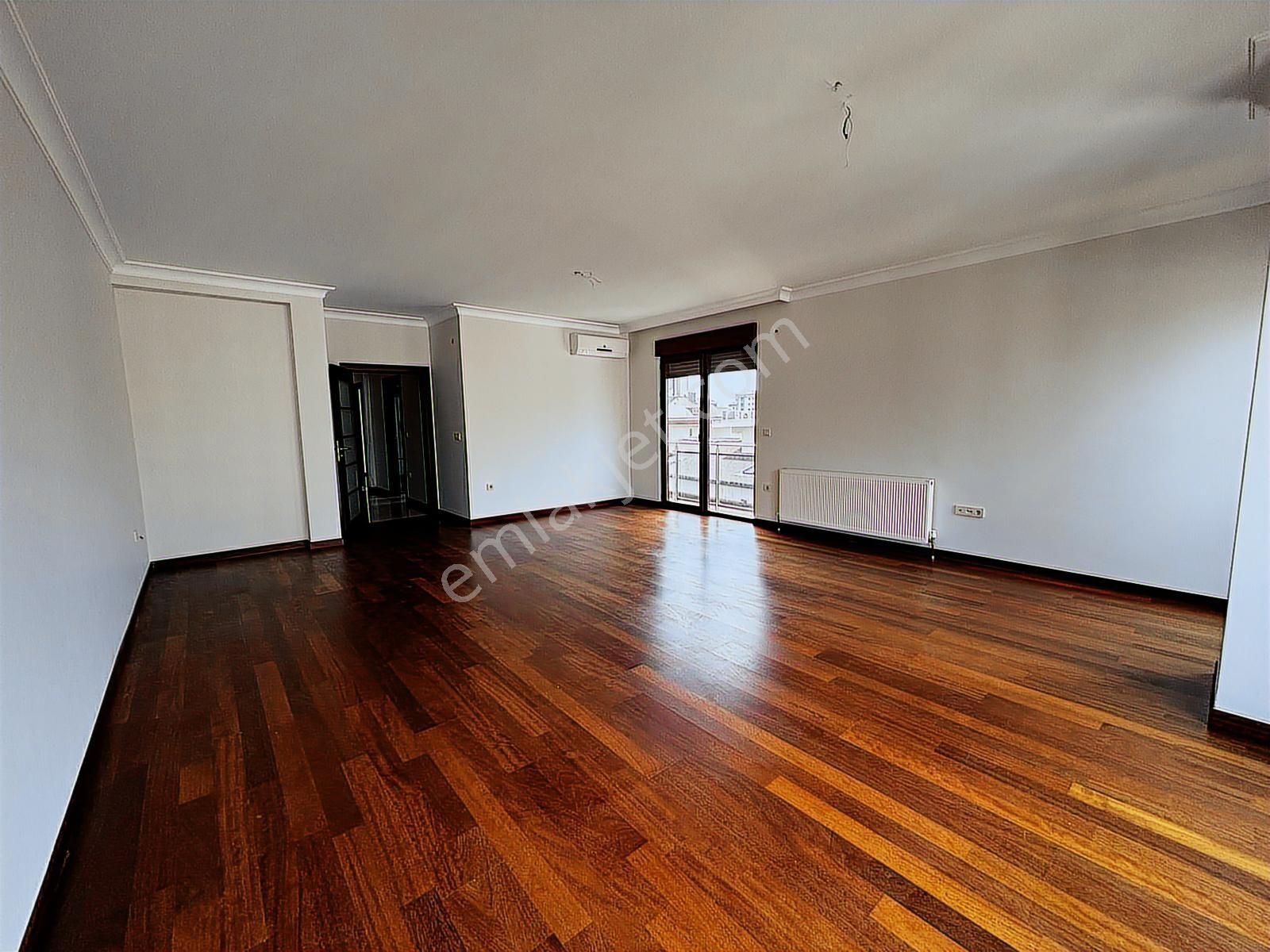 Turyap'tan Caddebostan'da Kullanışlı Ferah Emsalsiz Geniş 3+1 - Görsel 4