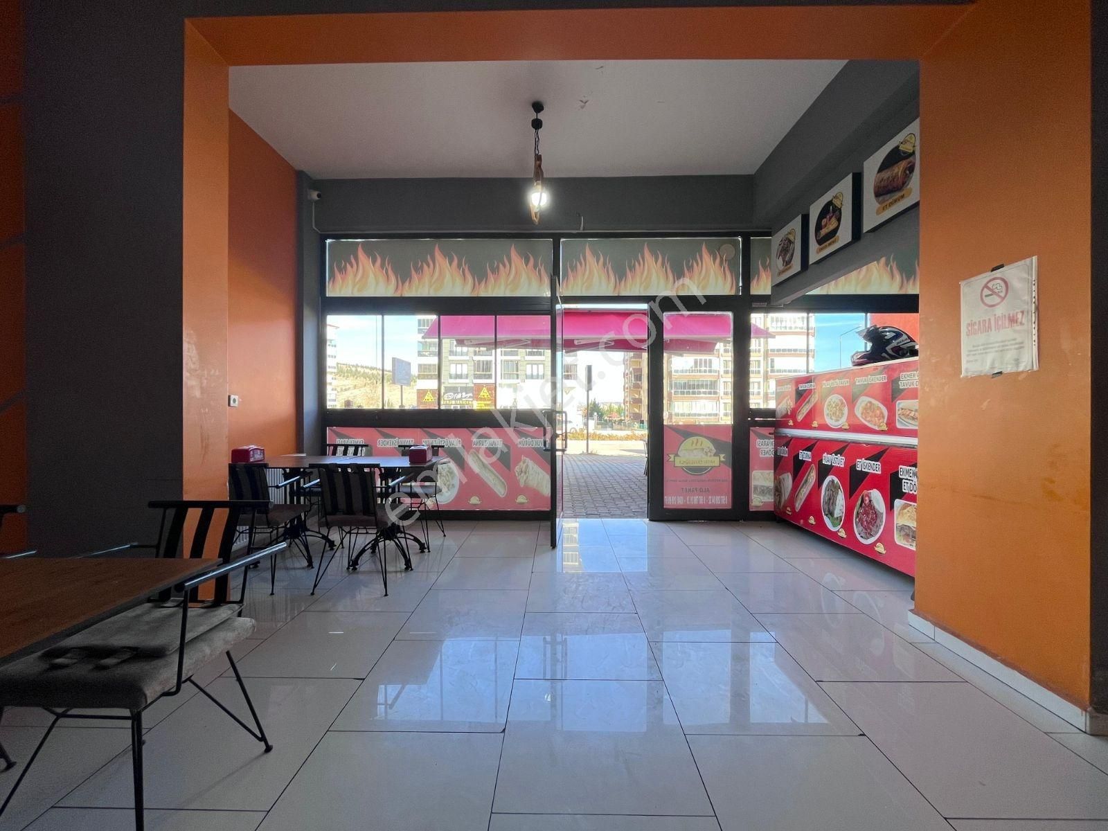 Çünür Mahallesi'nde Devren Kiralık Döner Salonu - Görsel 5