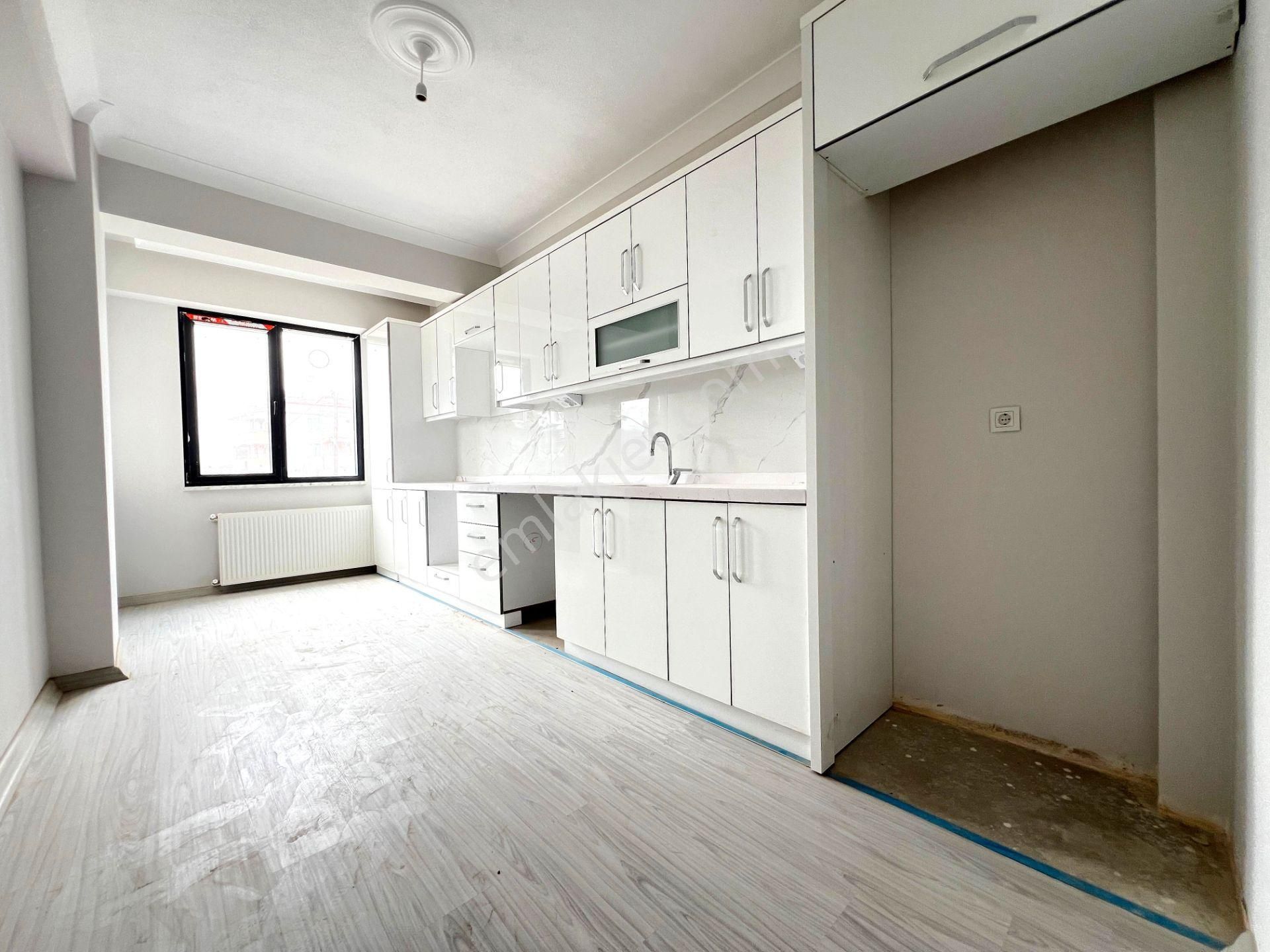 Yiğit'ten Kadıköy'de 2+1 Öncephe Ebeveyn Banyolu Sıfır Daire - Görsel 2